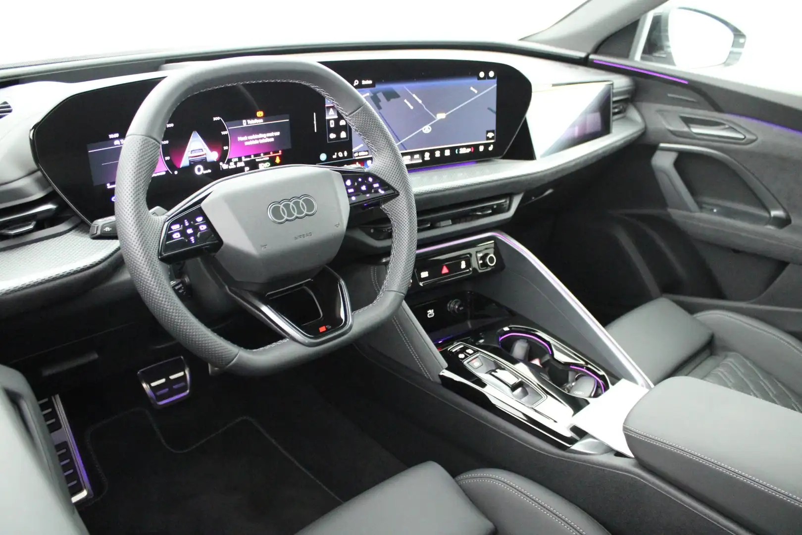 Audi SQ5 3.0 TFSI V6 367pk quattro Luchtvering Head-Up Pano Zwart - 2