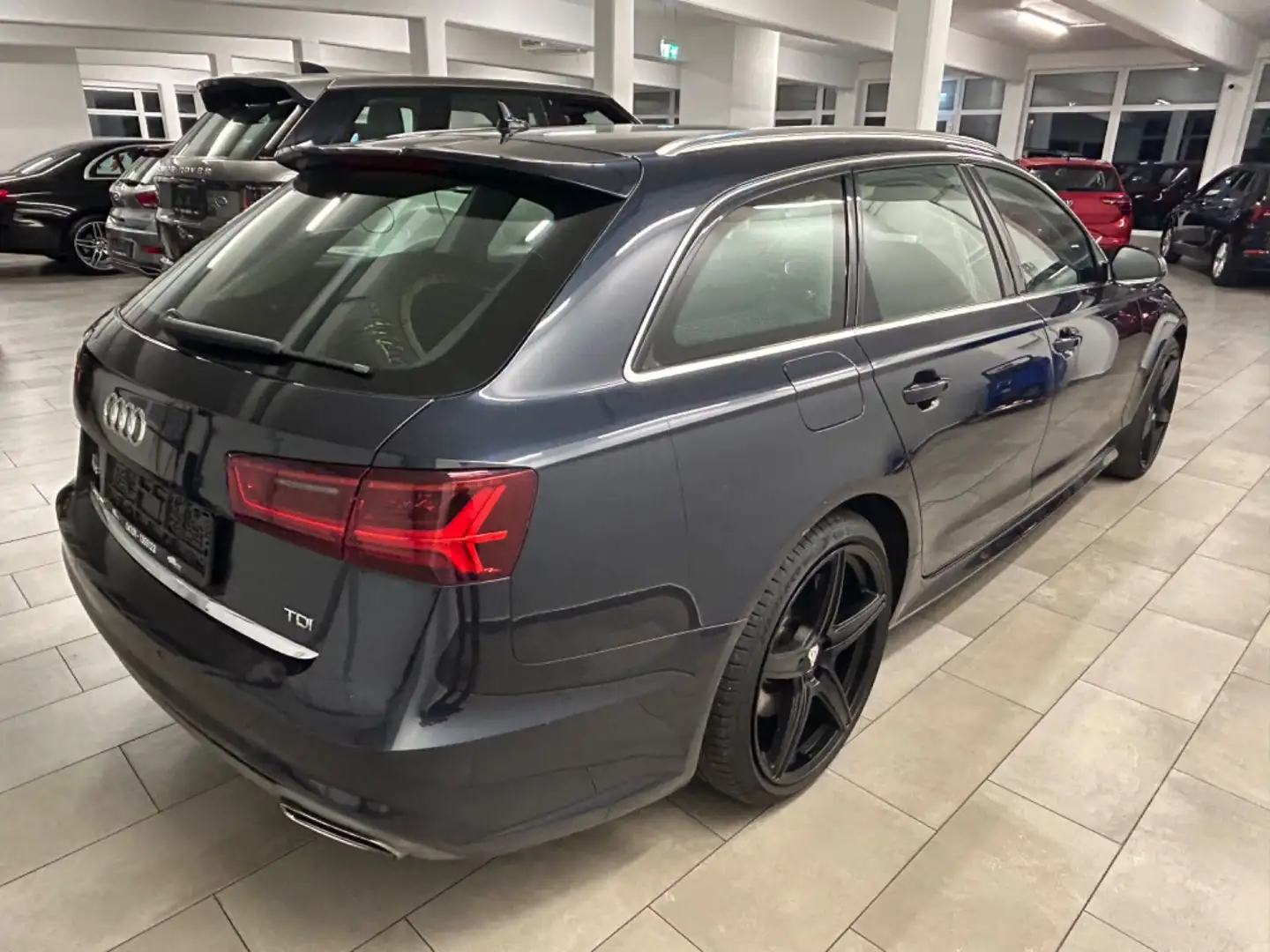 Audi A6 Avant 3.0 TDI Automatik Blau - 2