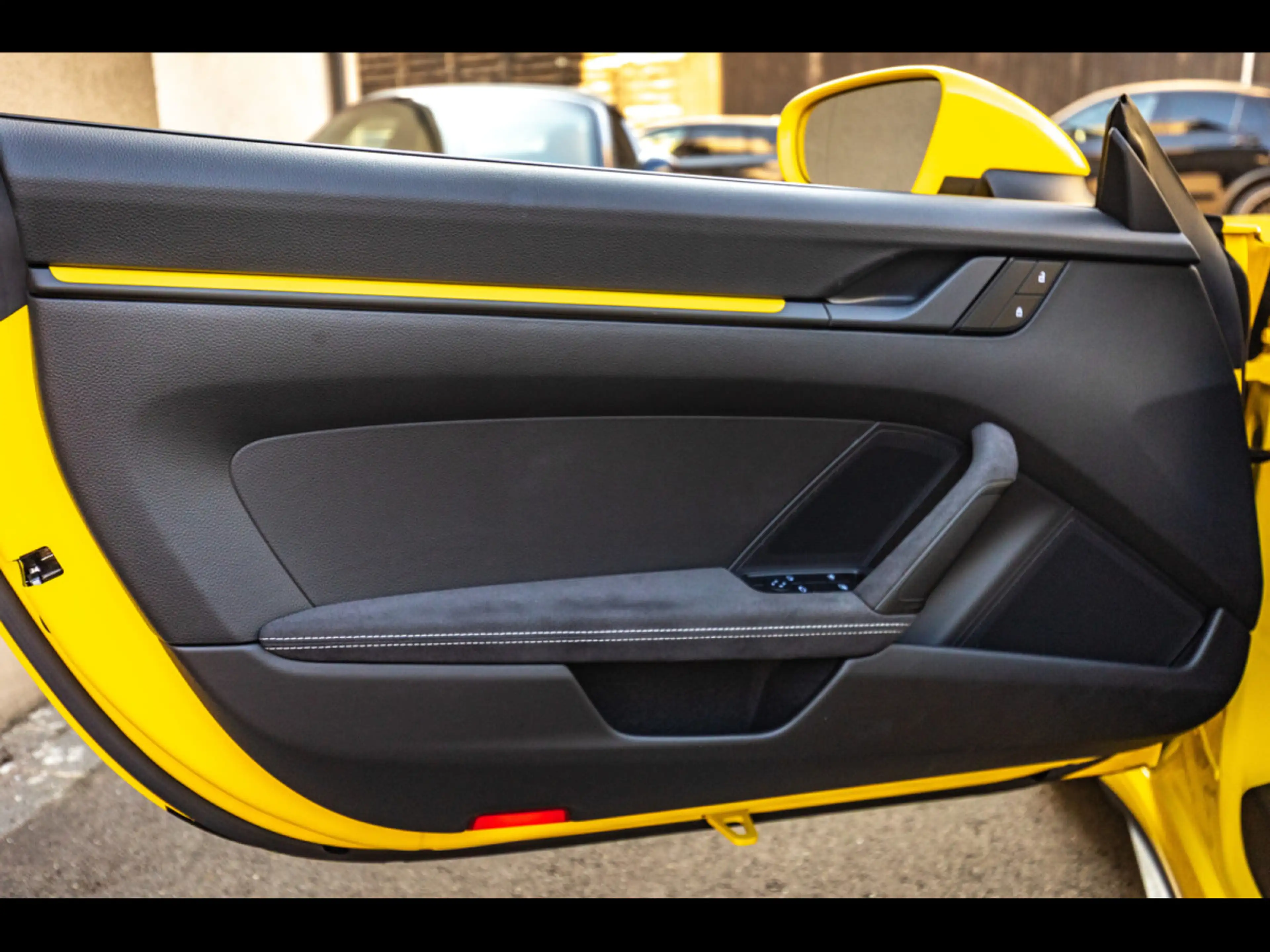 Porsche 992 .1 911 GT3 PDK°FULL PPF°RACING YELLOW°LIFT°KAM°18W — photo 11