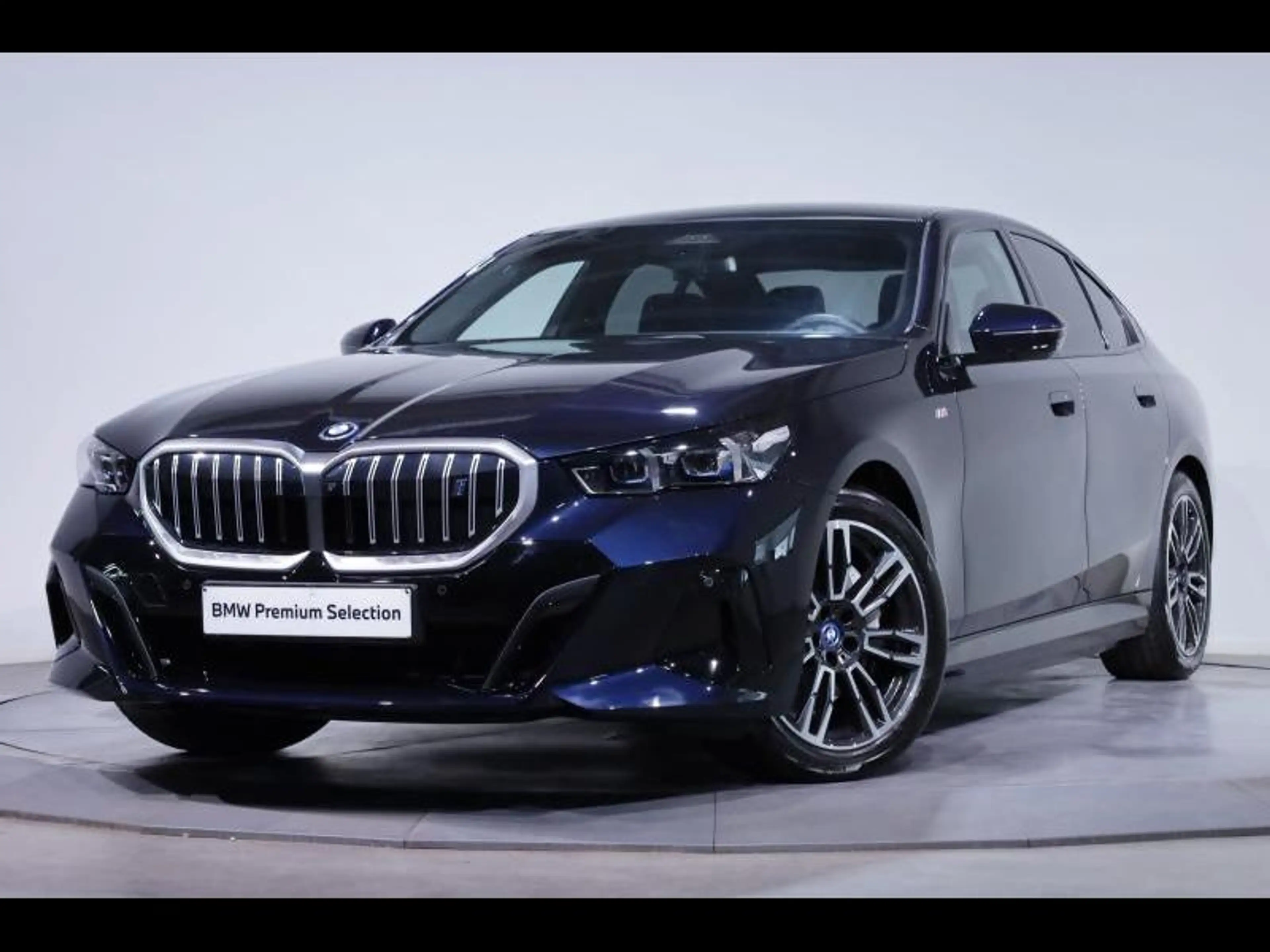 BMW i5 eDrive40 Berline Kit M Sport