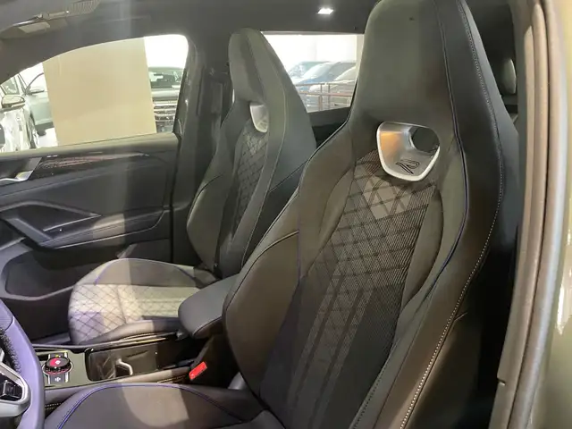 Volkswagen Tiguan view 13