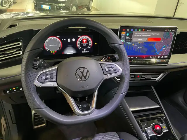 Volkswagen Tiguan view 15