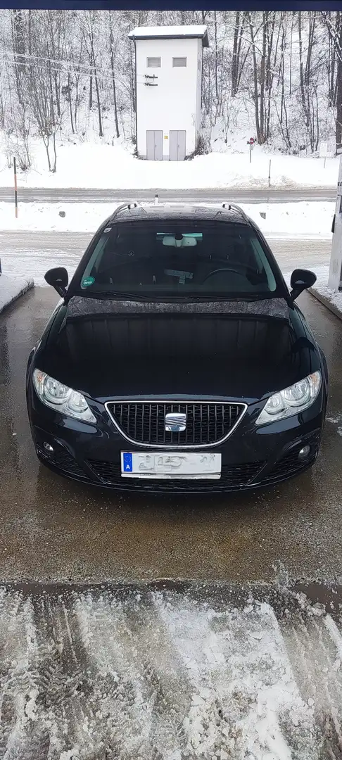 SEAT Exeo Exeo ST Reference 2,0 TDI CR Reference Schwarz - 1