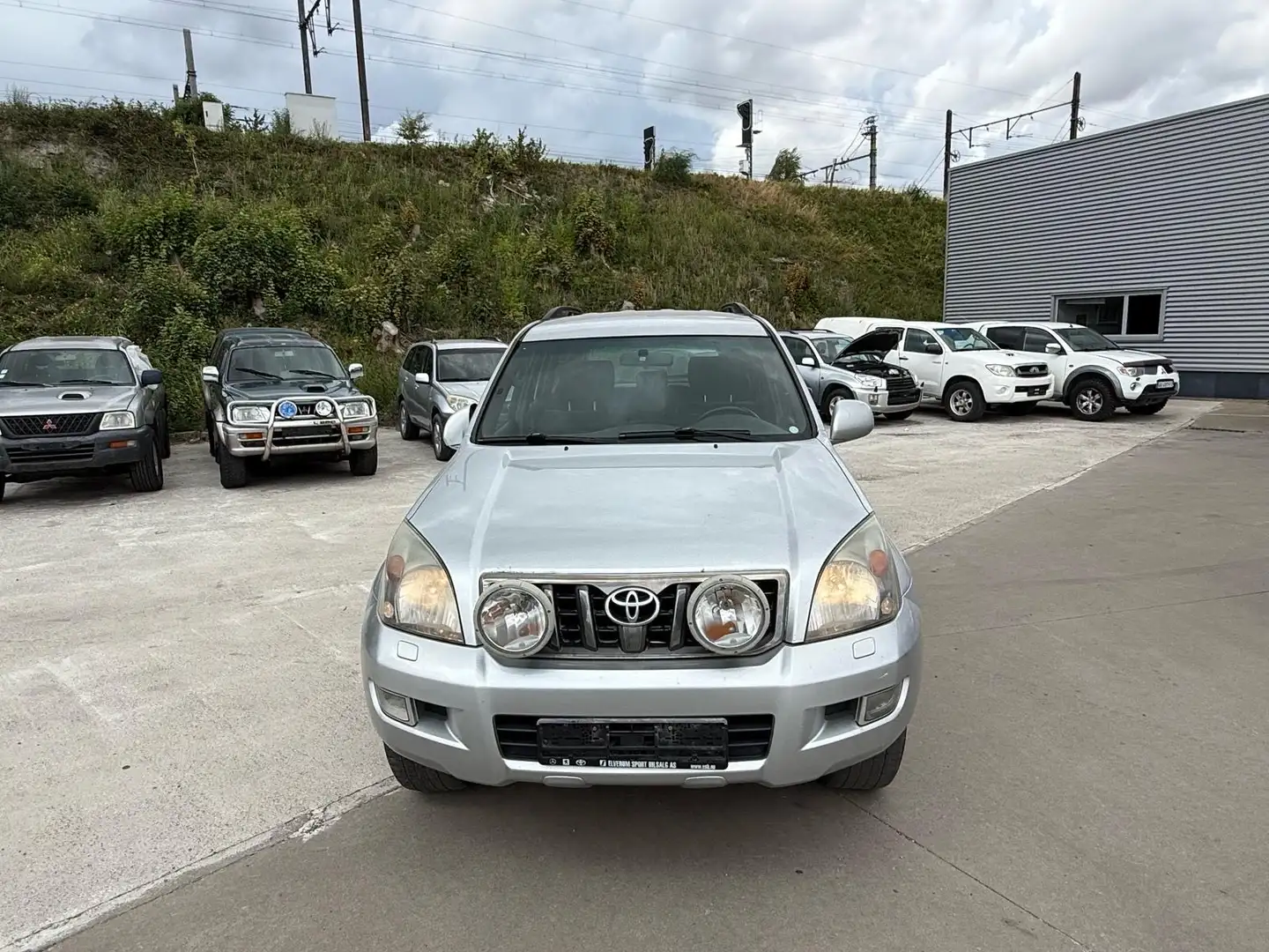 Toyota Land Cruiser Prado Grigio - 1