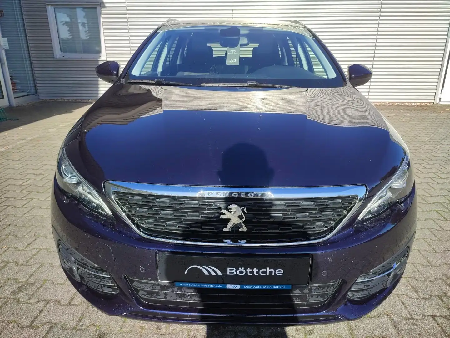 Peugeot 308 1.2 12V e-THP / PureTech,SHZ,Tempomat,Klima,AHK,PD Blau - 2