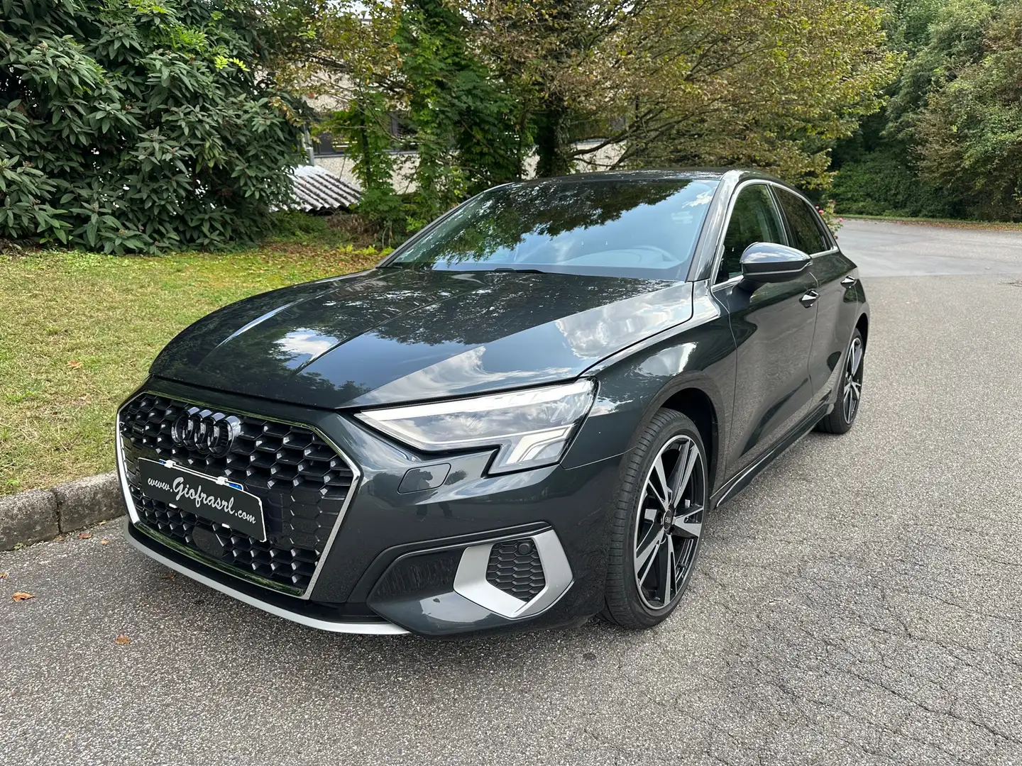 Audi A3 Sportback 40 2.0 tfsi Advanced quattro S-TRONIC Gris - 1