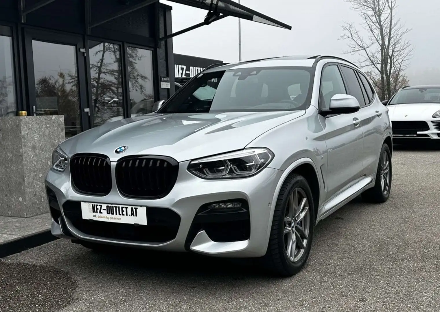 BMW X3 xDrive 30d*M-Paket*Pano*AHK*RFK*ACC*HUD* Grau - 1