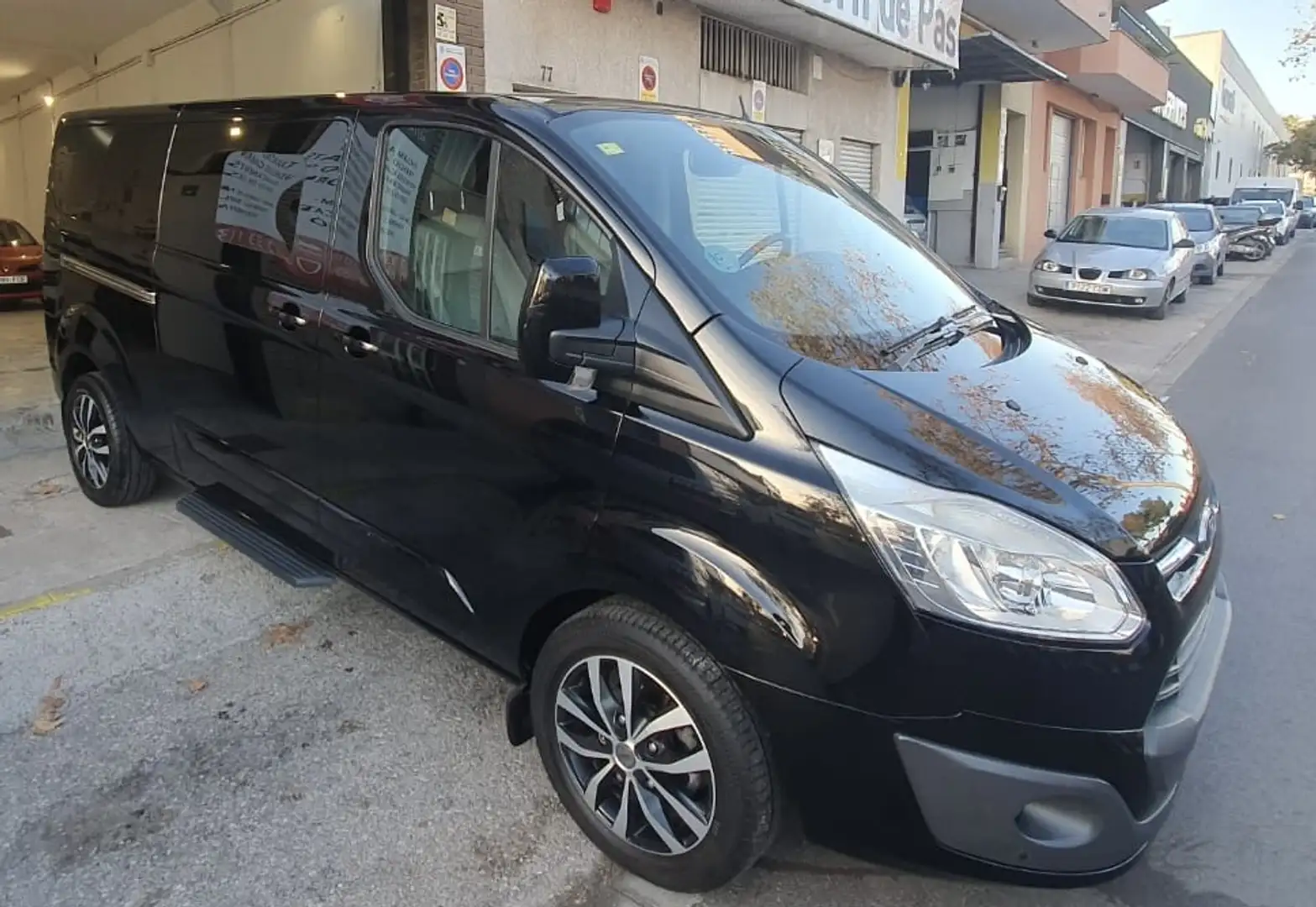 Ford Tourneo Custom 2.0TDCI Titanium 170 Noir - 1