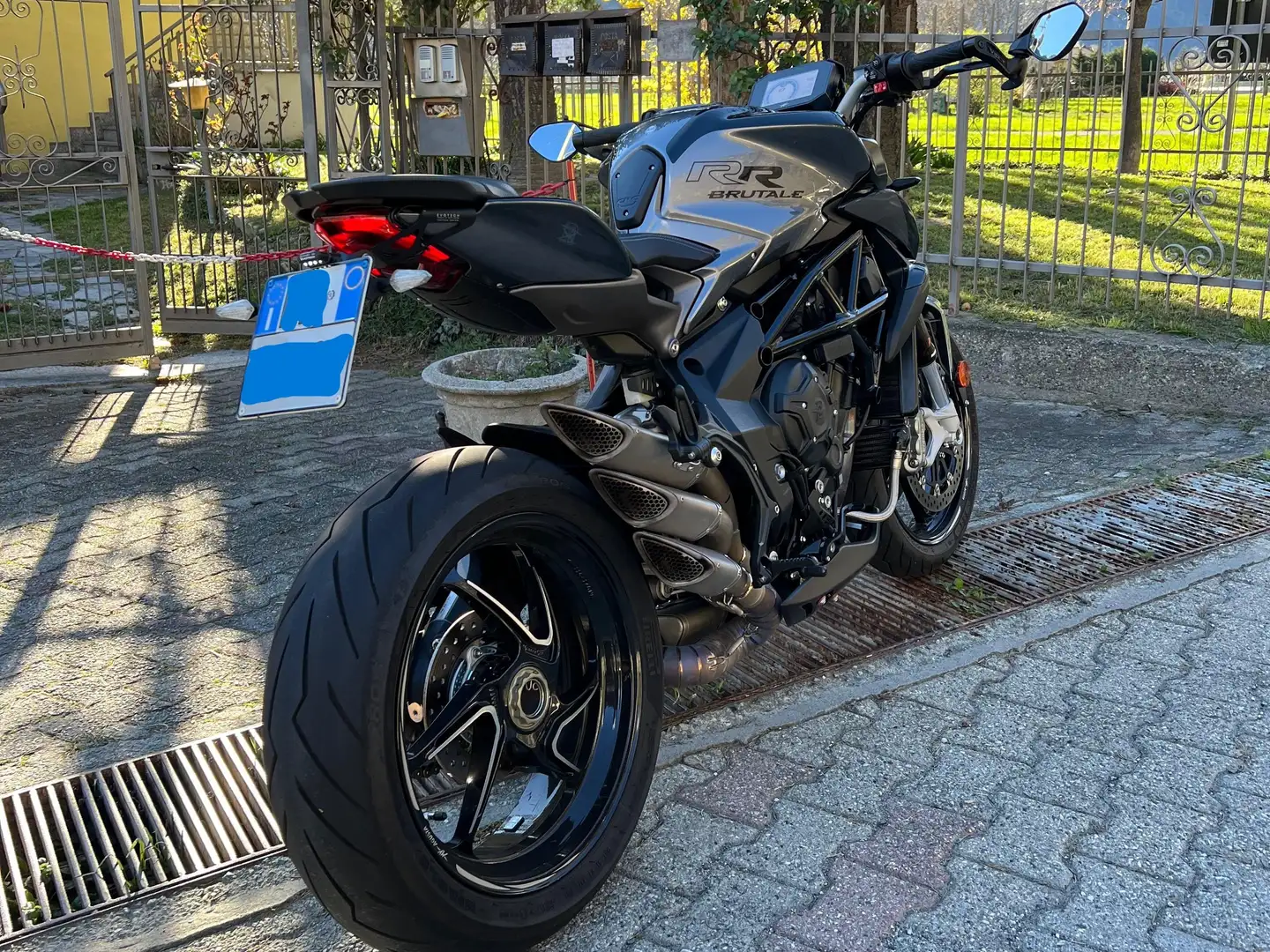 MV Agusta Brutale 800 RR SCS Noir - 1