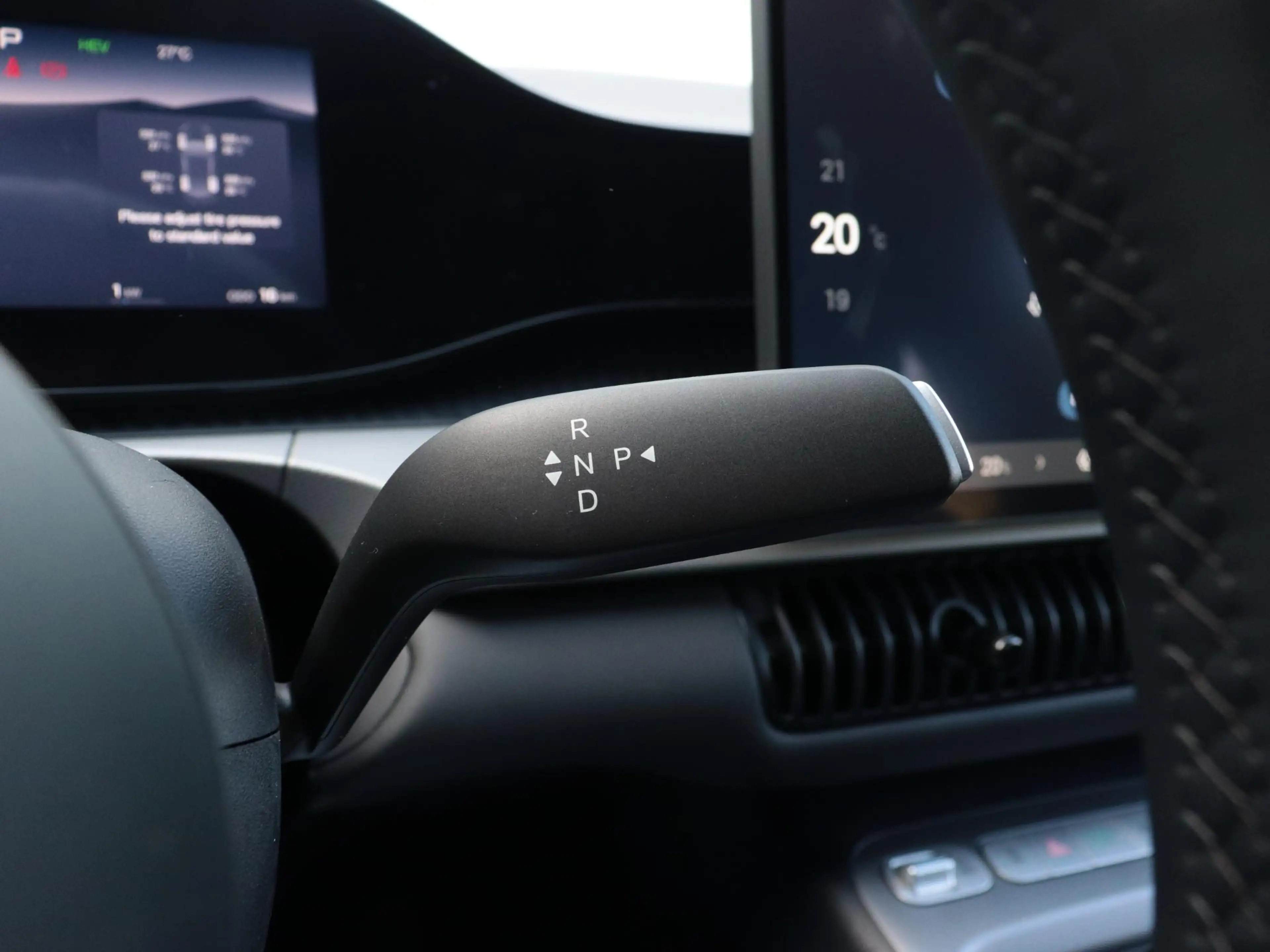 BYD Dolphin G 1.5L DM-i Boost | 105km Elektrisch actieradius | S — photo 11