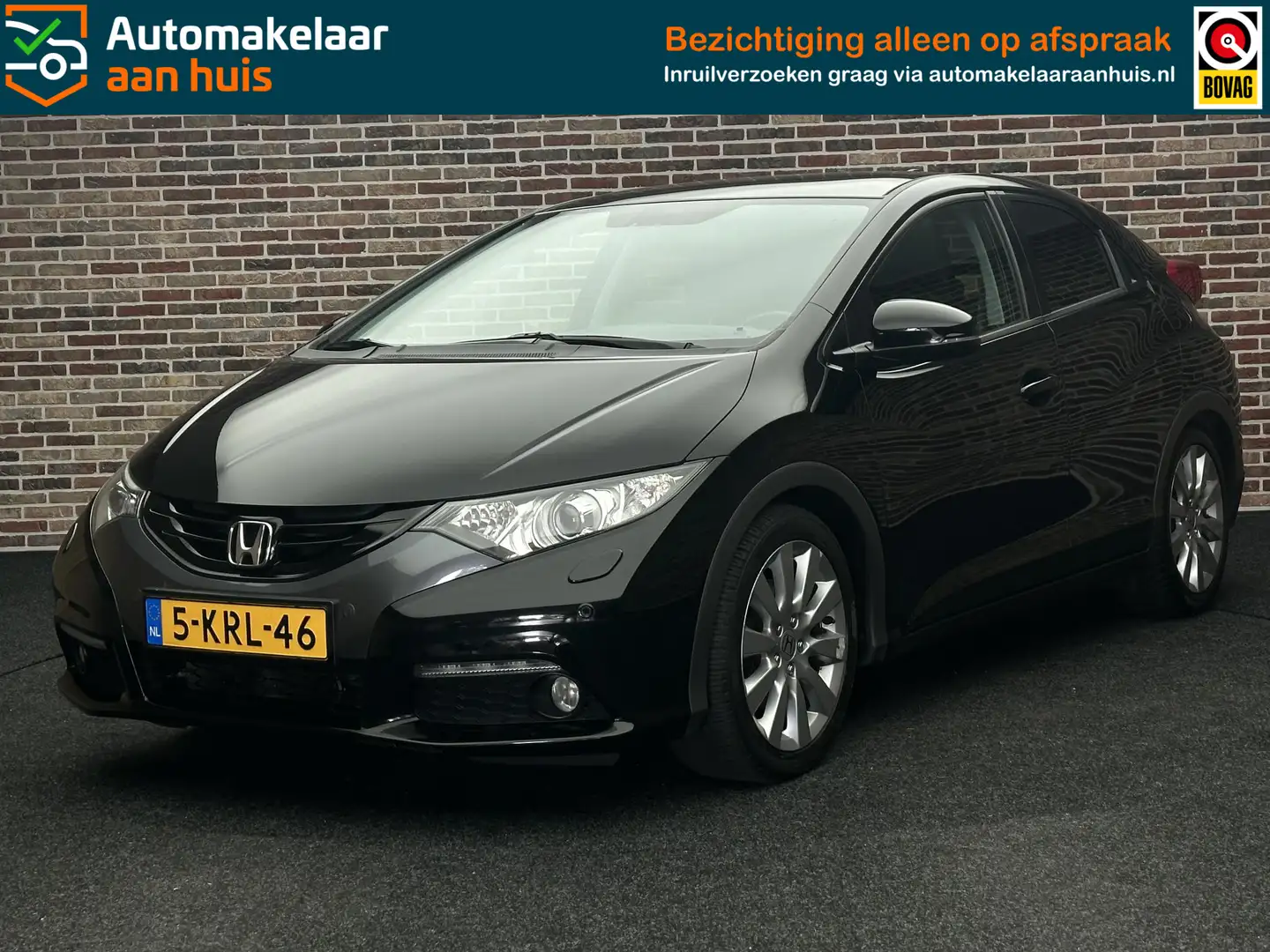 Honda Civic 1.8 Executive Automaat Trekhaak Xenon Camera Navi Zwart - 1