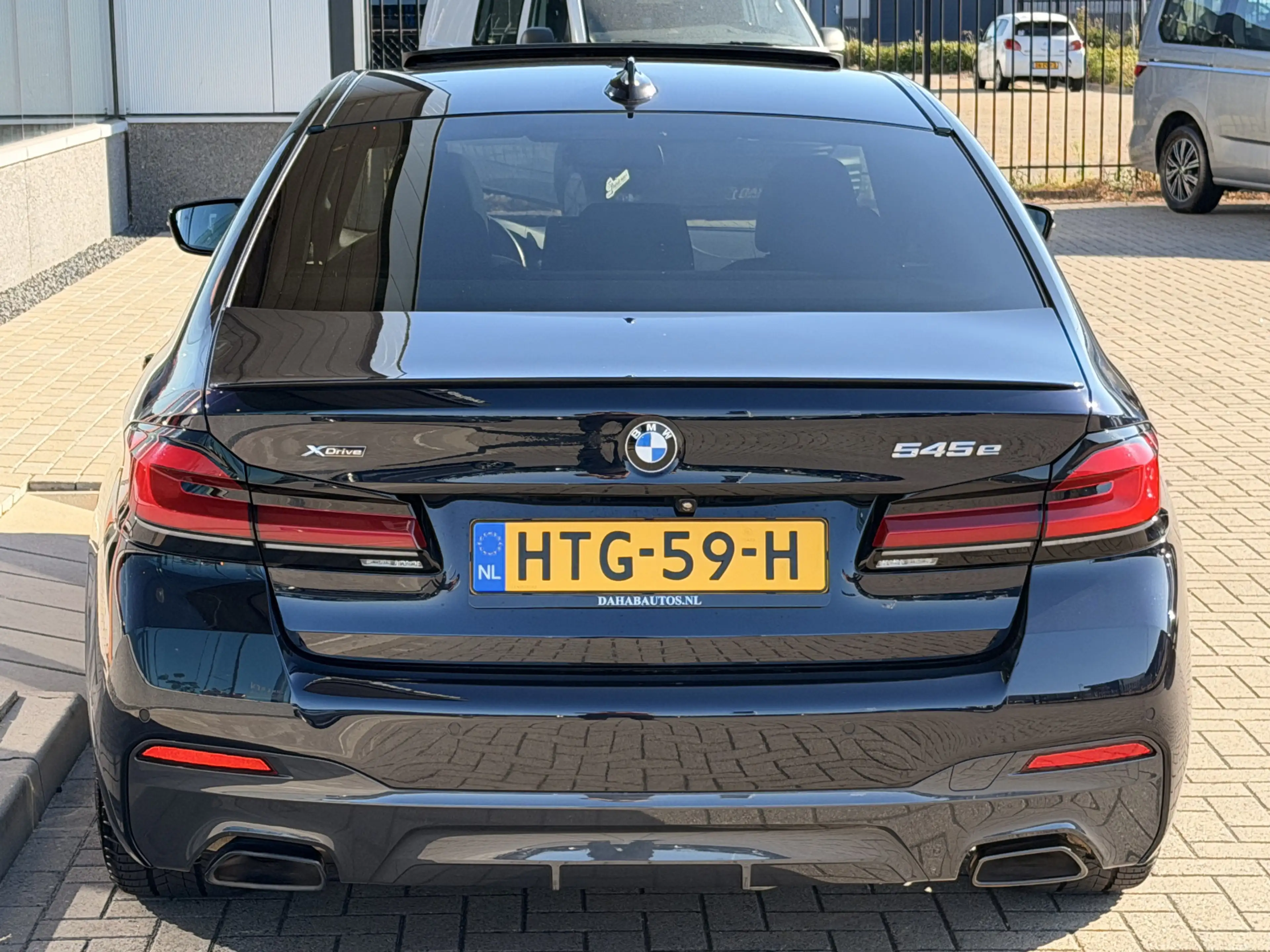BMW 545 5-serie 545e xDrive M-Sport | Schuifdak | 360 | He — photo 17
