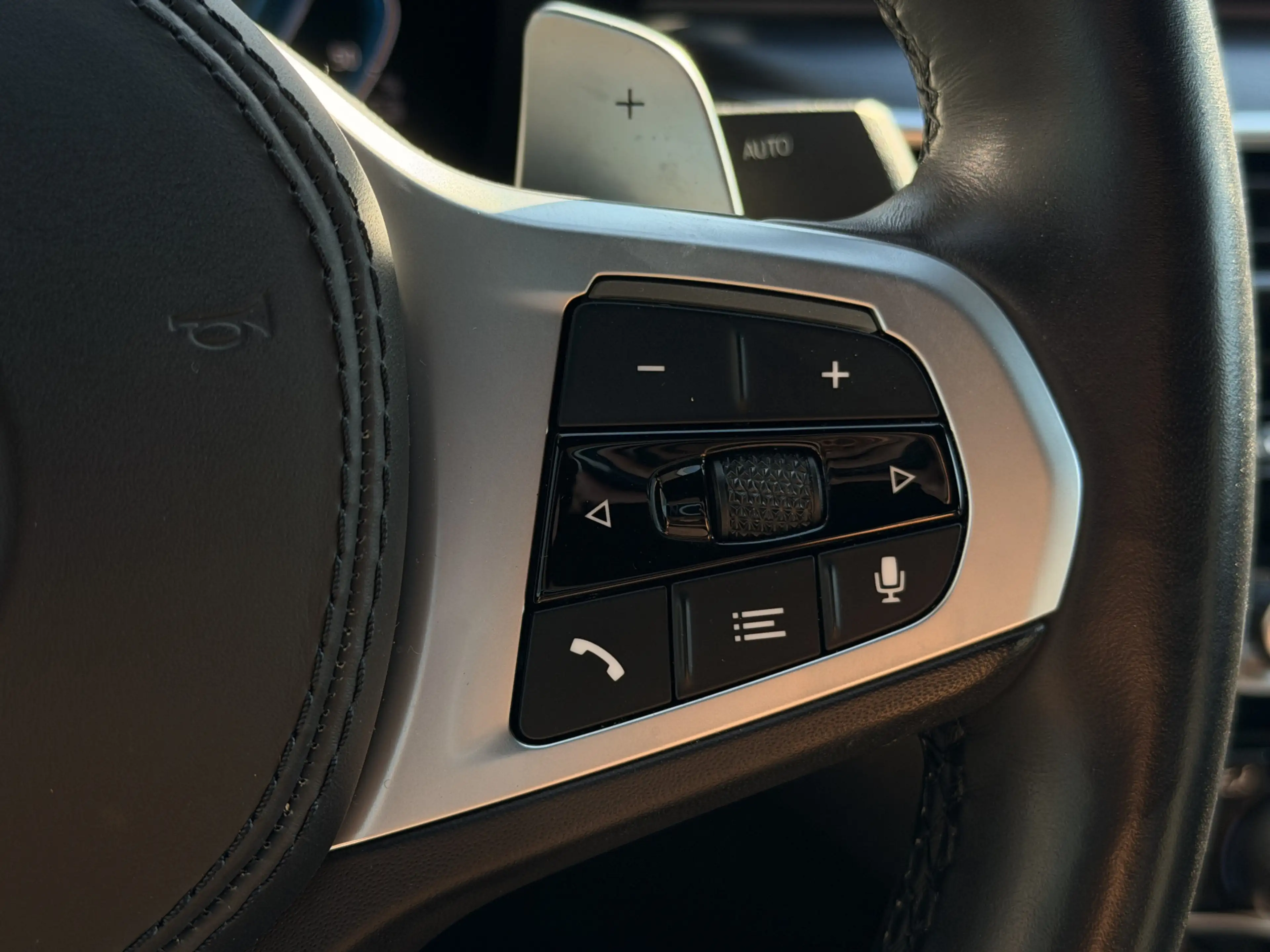 BMW 545 5-serie 545e xDrive M-Sport | Schuifdak | 360 | He — photo 22