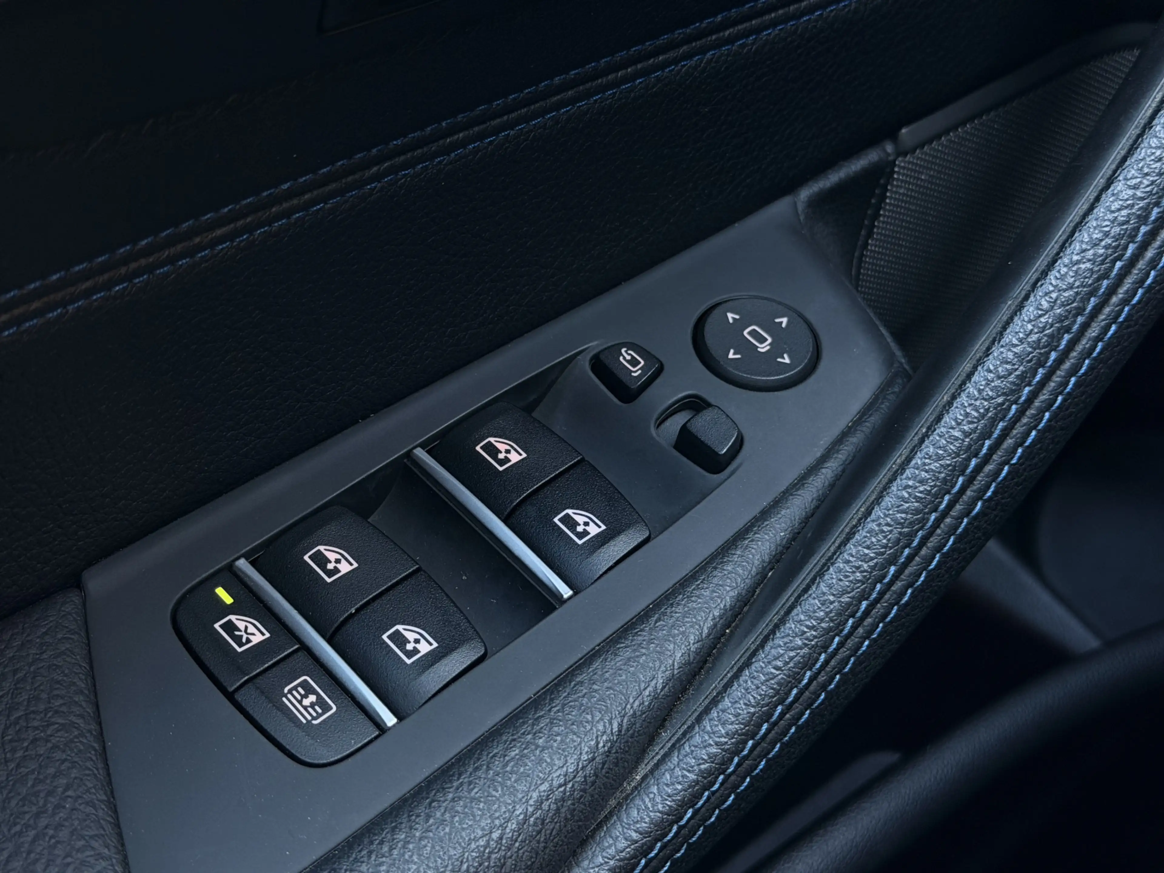 BMW 545 5-serie 545e xDrive M-Sport | Schuifdak | 360 | He — photo 47