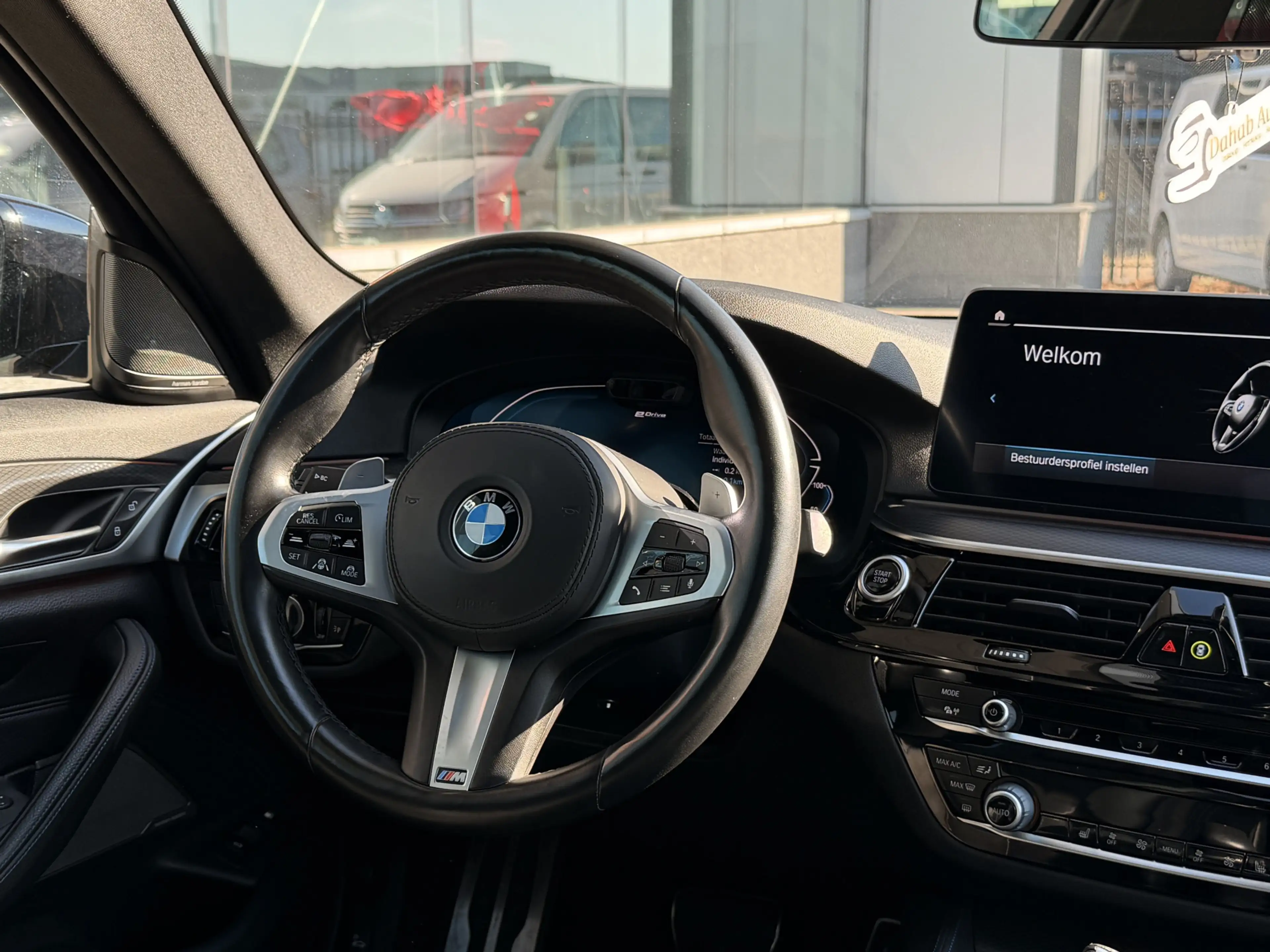 BMW 545 5-serie 545e xDrive M-Sport | Schuifdak | 360 | He — photo 20
