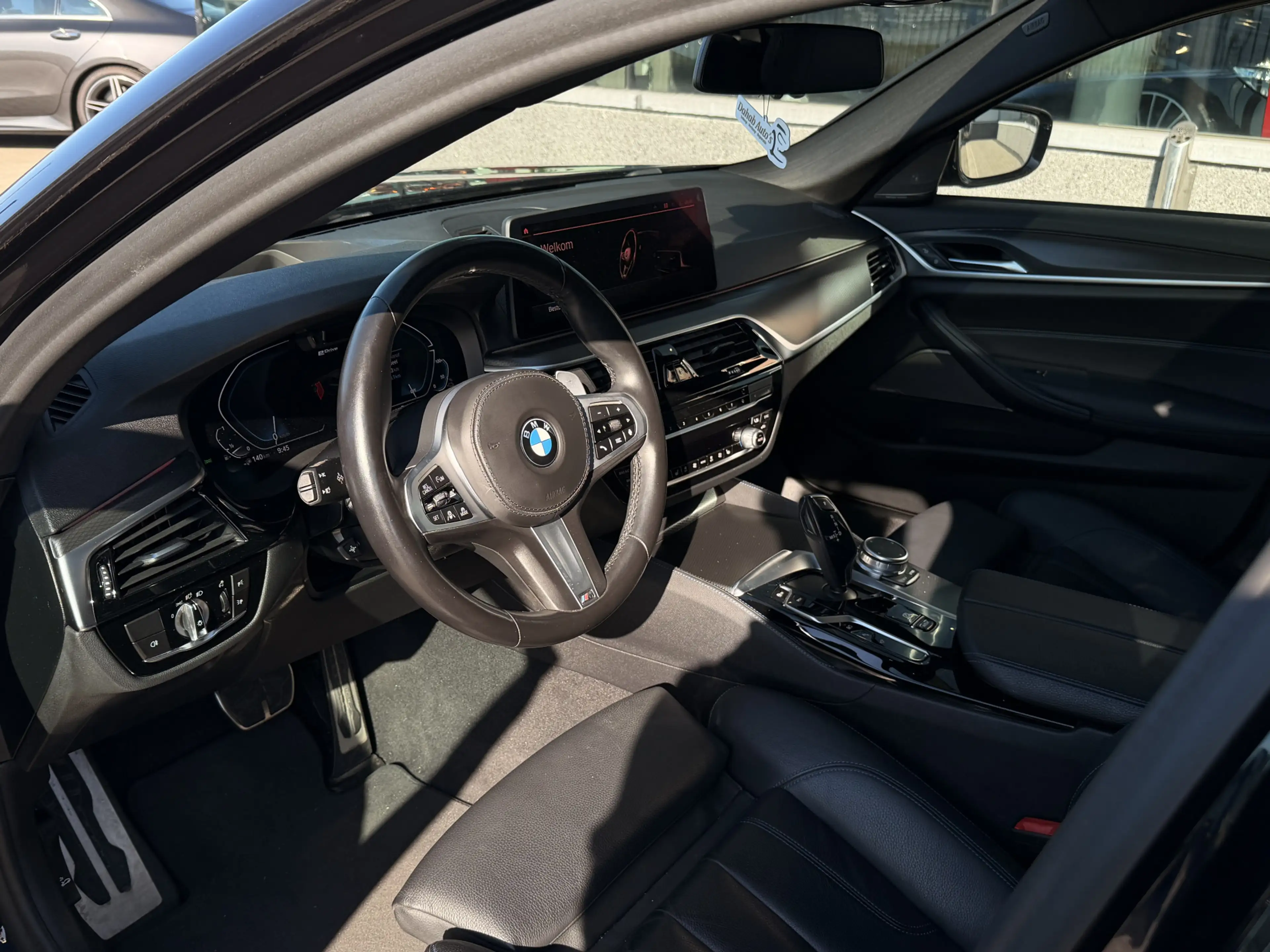 BMW 545 5-serie 545e xDrive M-Sport | Schuifdak | 360 | He — photo 2