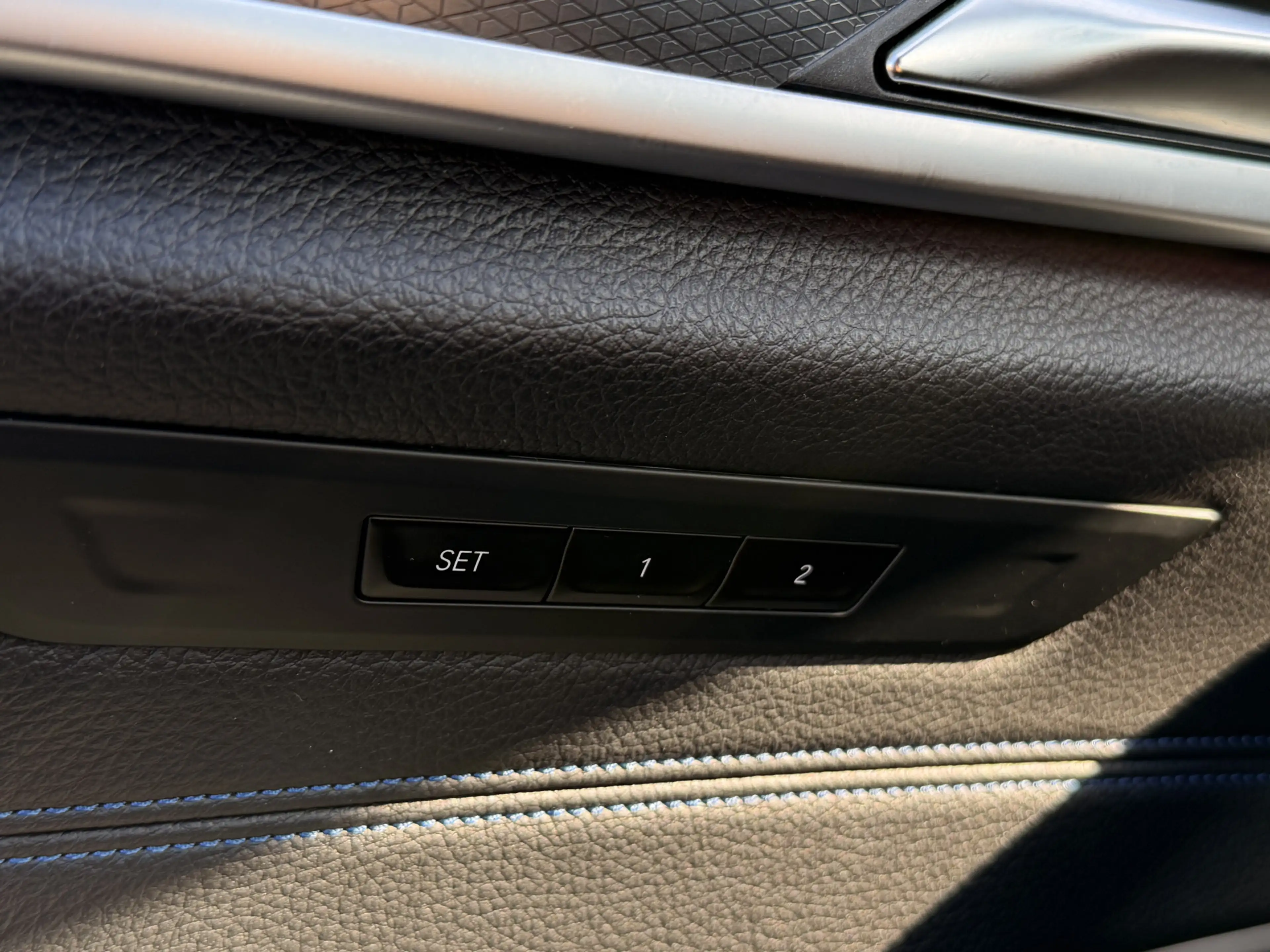 BMW 545 5-serie 545e xDrive M-Sport | Schuifdak | 360 | He — photo 7