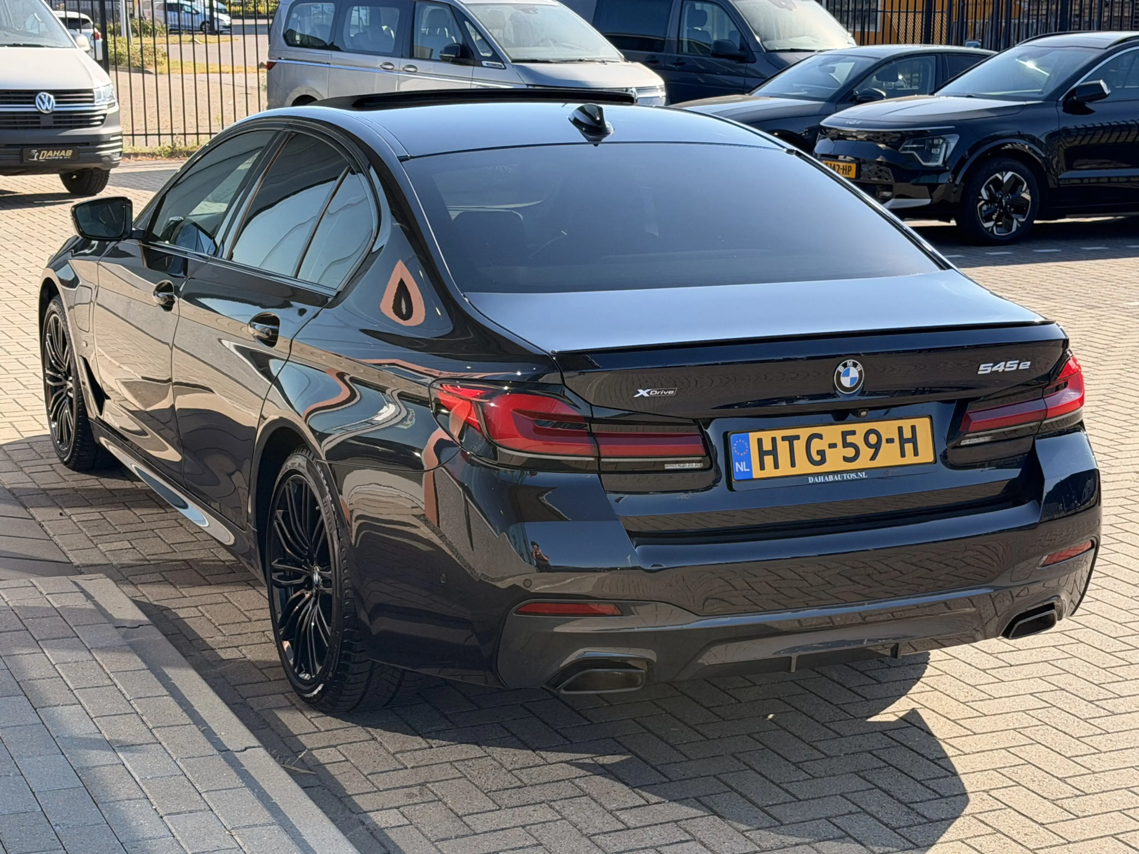 BMW 545 5-serie 545e xDrive M-Sport | Schuifdak | 360 | He — photo 16
