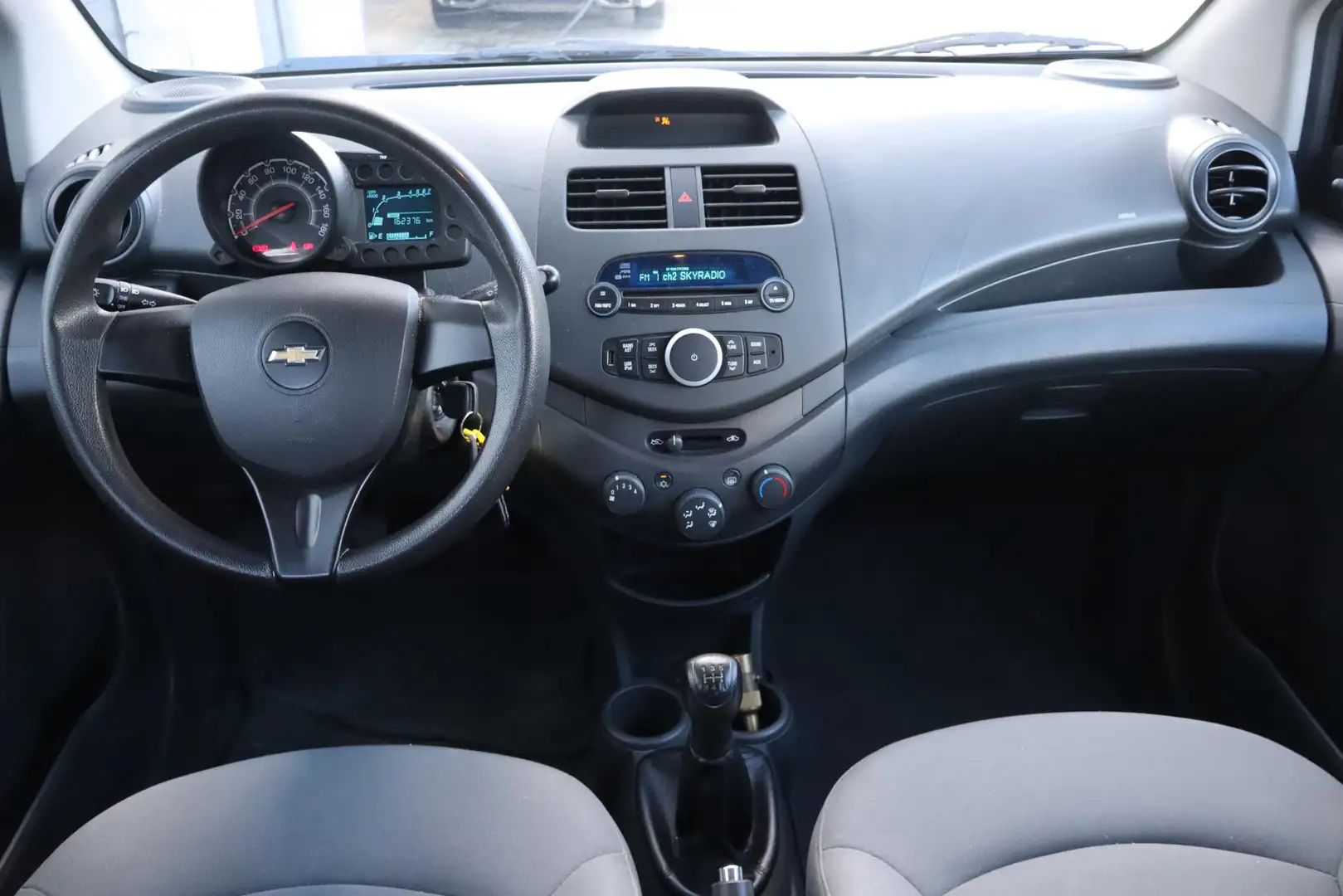 Chevrolet Spark 1.0 16V LS Bi-Fuel LPG-G3, Airco, Elektrische rame Grijs - 2