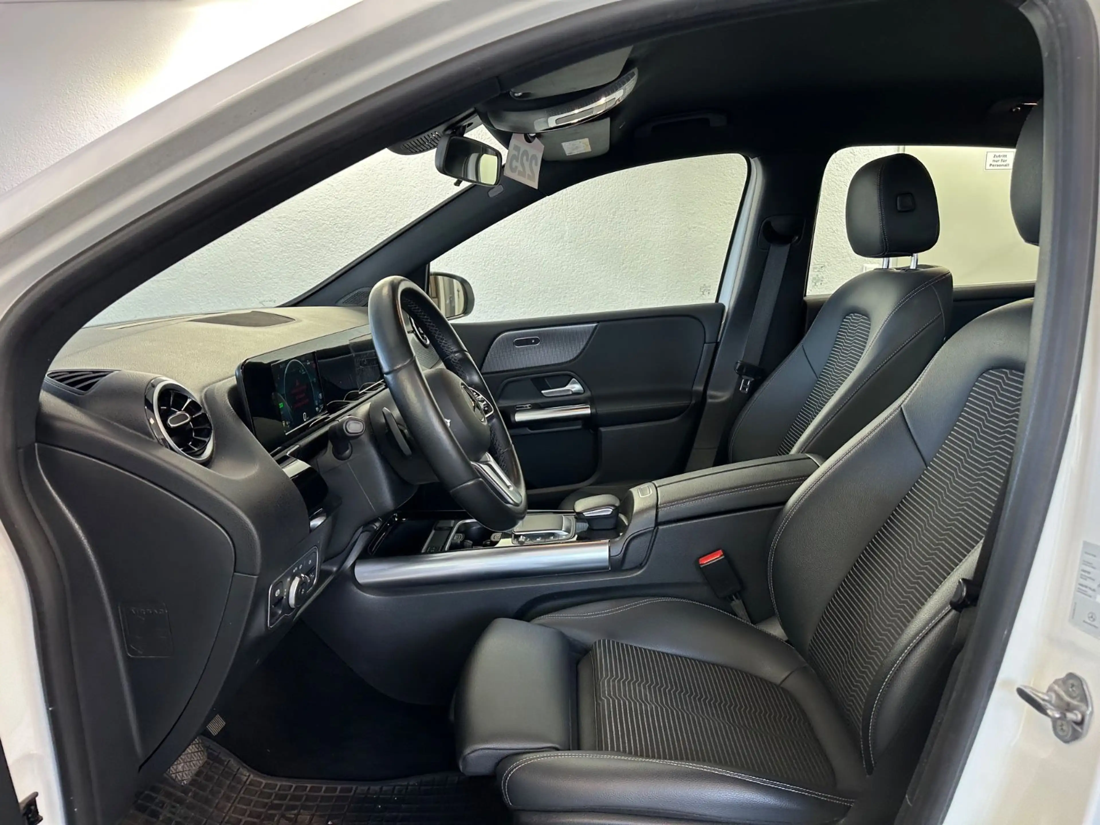 Mercedes-Benz B 250 e Progressive*Navi*Sitzheizung* — photo 7
