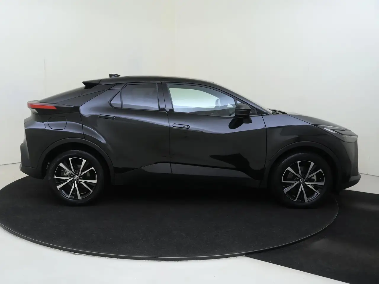 Toyota C-HR 2026 — фото 9