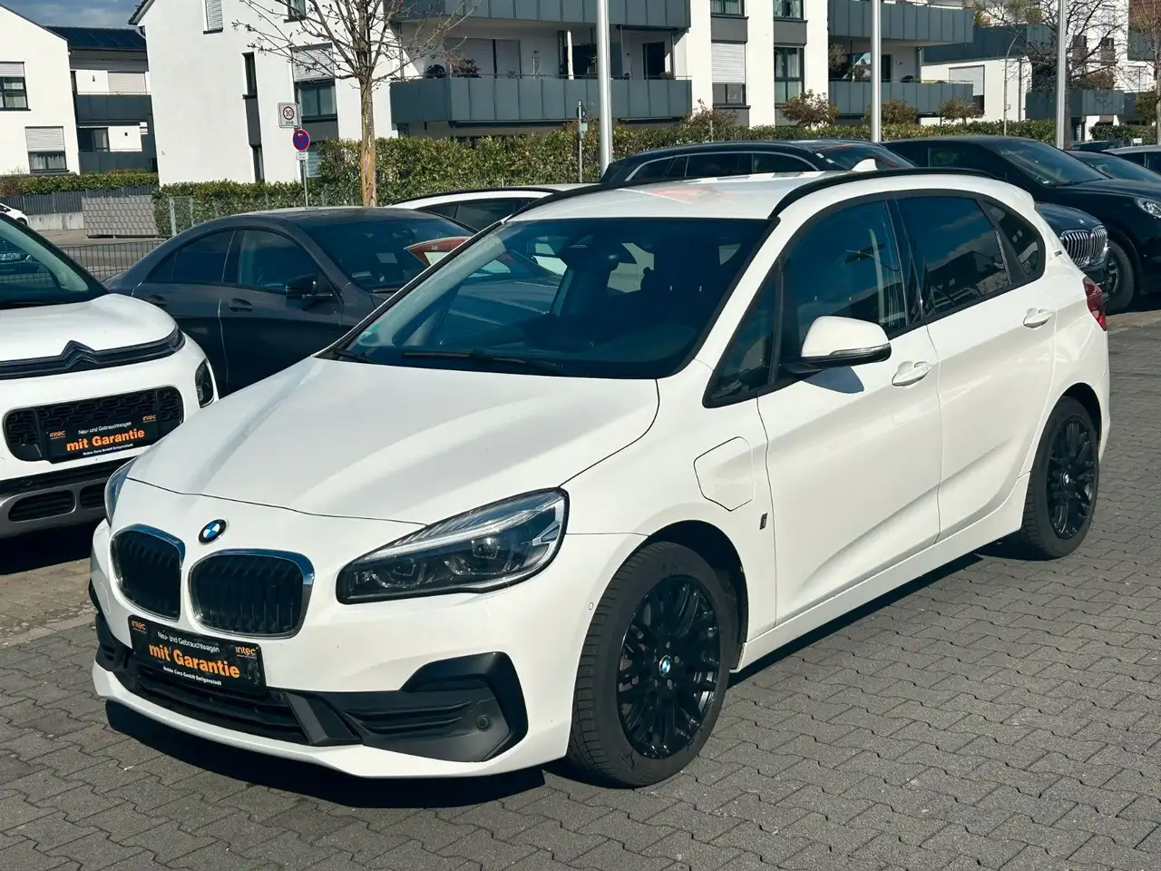 BMW 225