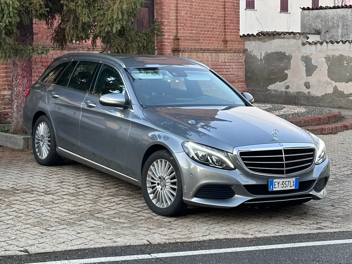 Mercedes-Benz C 220 Classe C-S205 2014 SW SW d (bt) Exclusive Grigio - 2