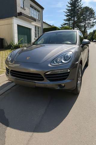 Imagine Porsche Cayenne 3.0 Litwr V6 Diesel TÜV NEU