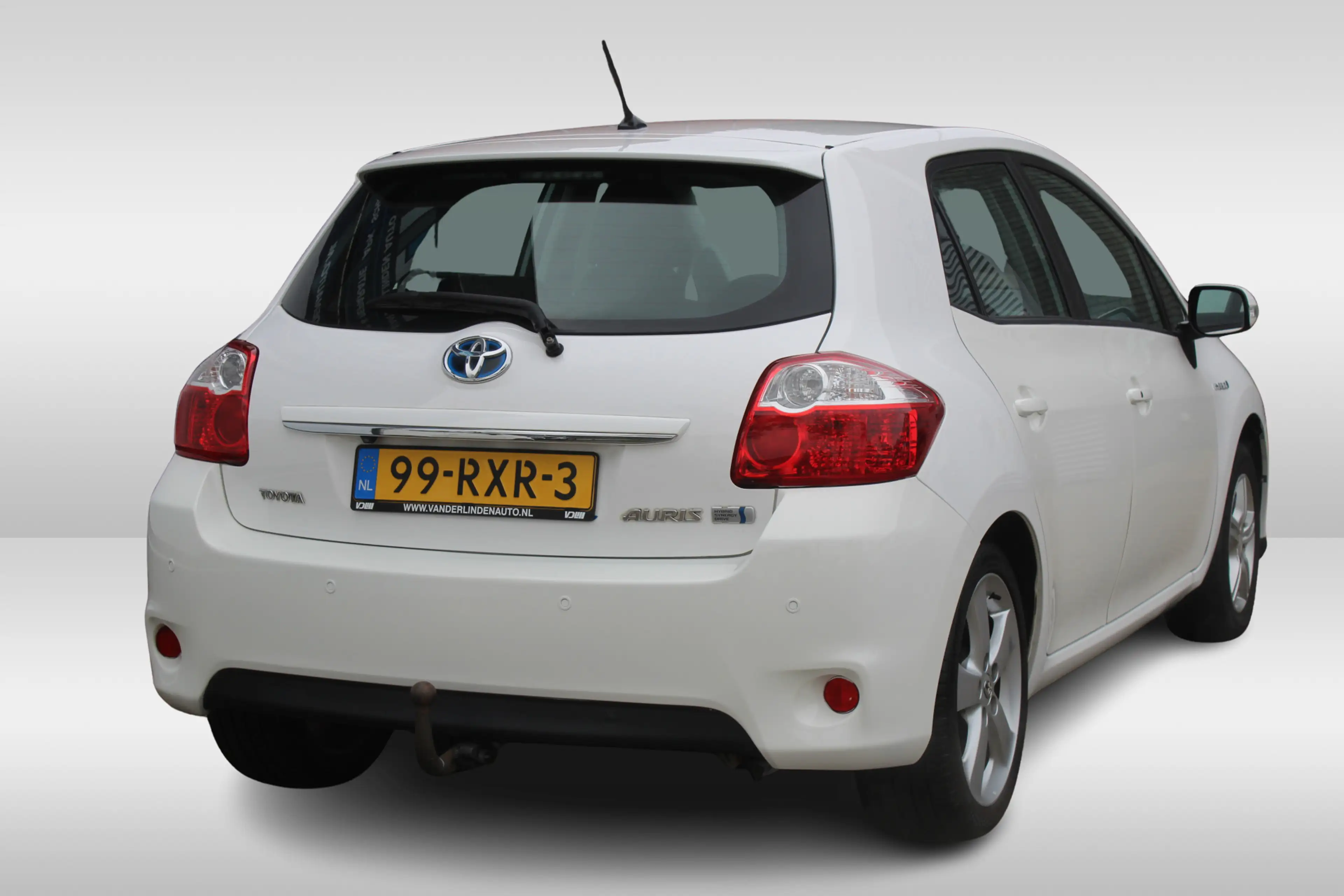 Toyota Auris 1.8 Full Hybrid Dynamic Business l CRUISE CONTROLE — photo 4