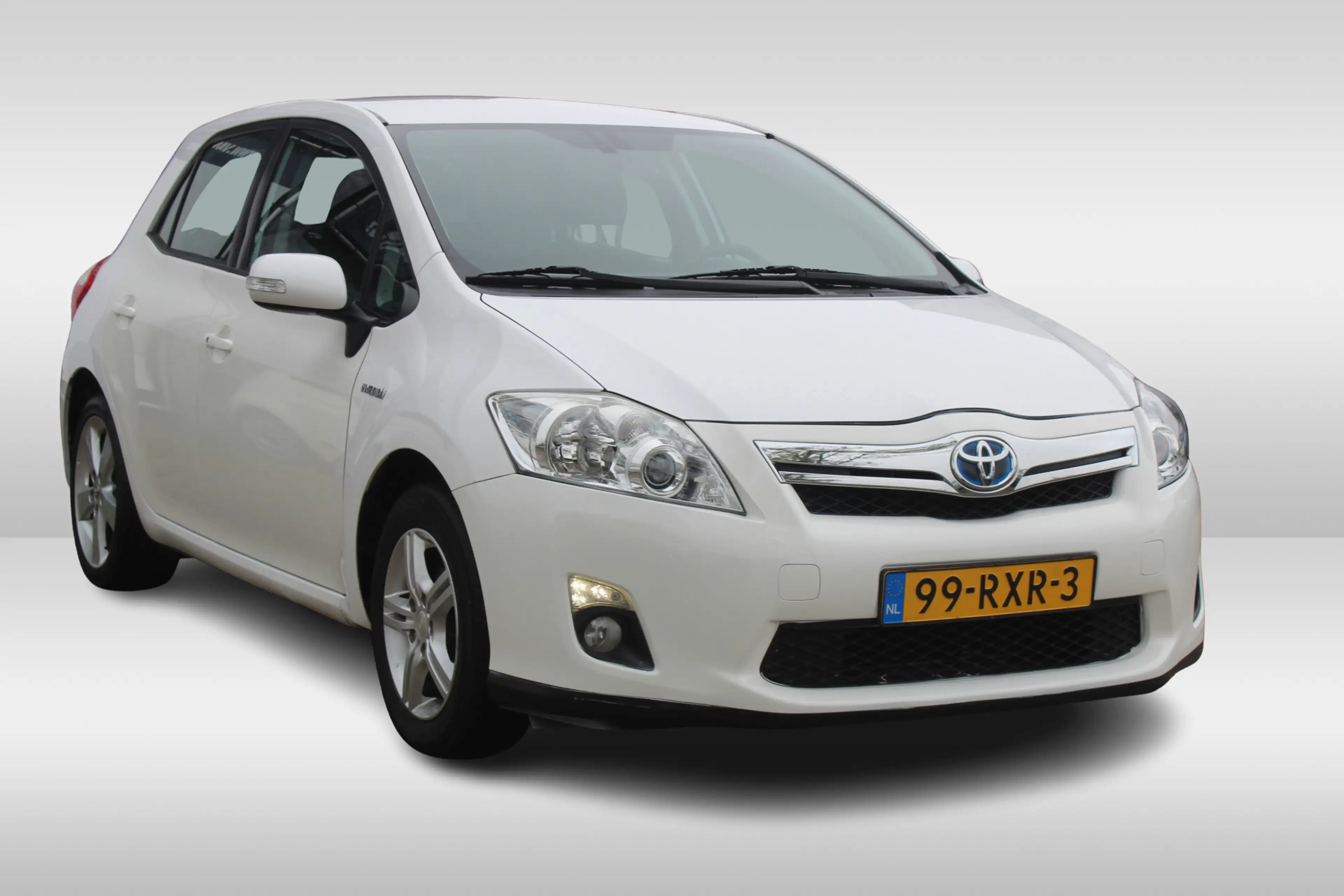Toyota Auris 1.8 Full Hybrid Dynamic Business l CRUISE CONTROLE — photo 2