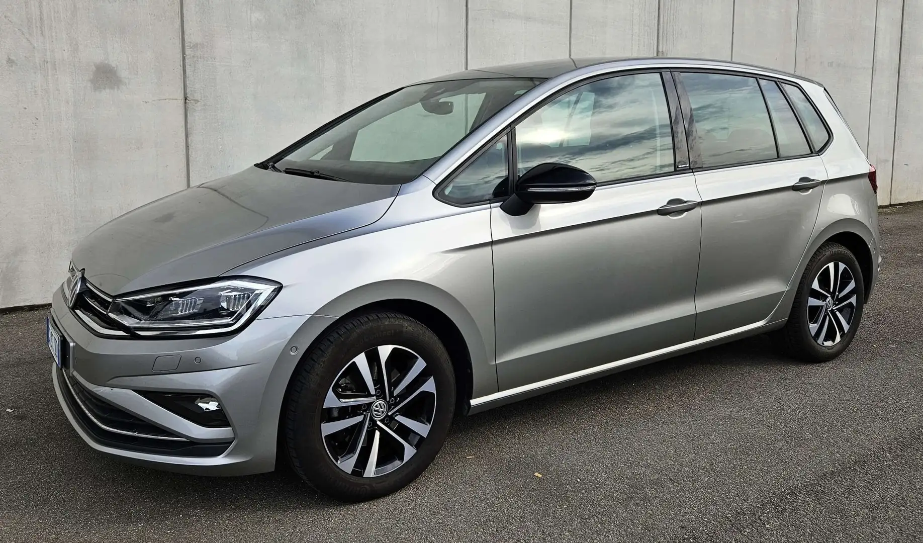 Volkswagen Golf Sportsvan 1.5 TSI DSG IQ.Drive LED ACC Lane SHZ BlindSpot Argento - 1