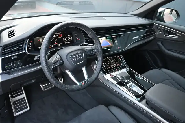 Audi RSQ8 view 14