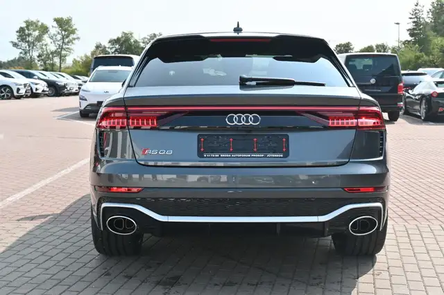 Audi RSQ8 view 4