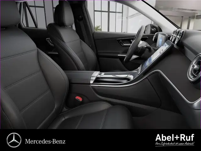 Mercedes-Benz GLC view 8