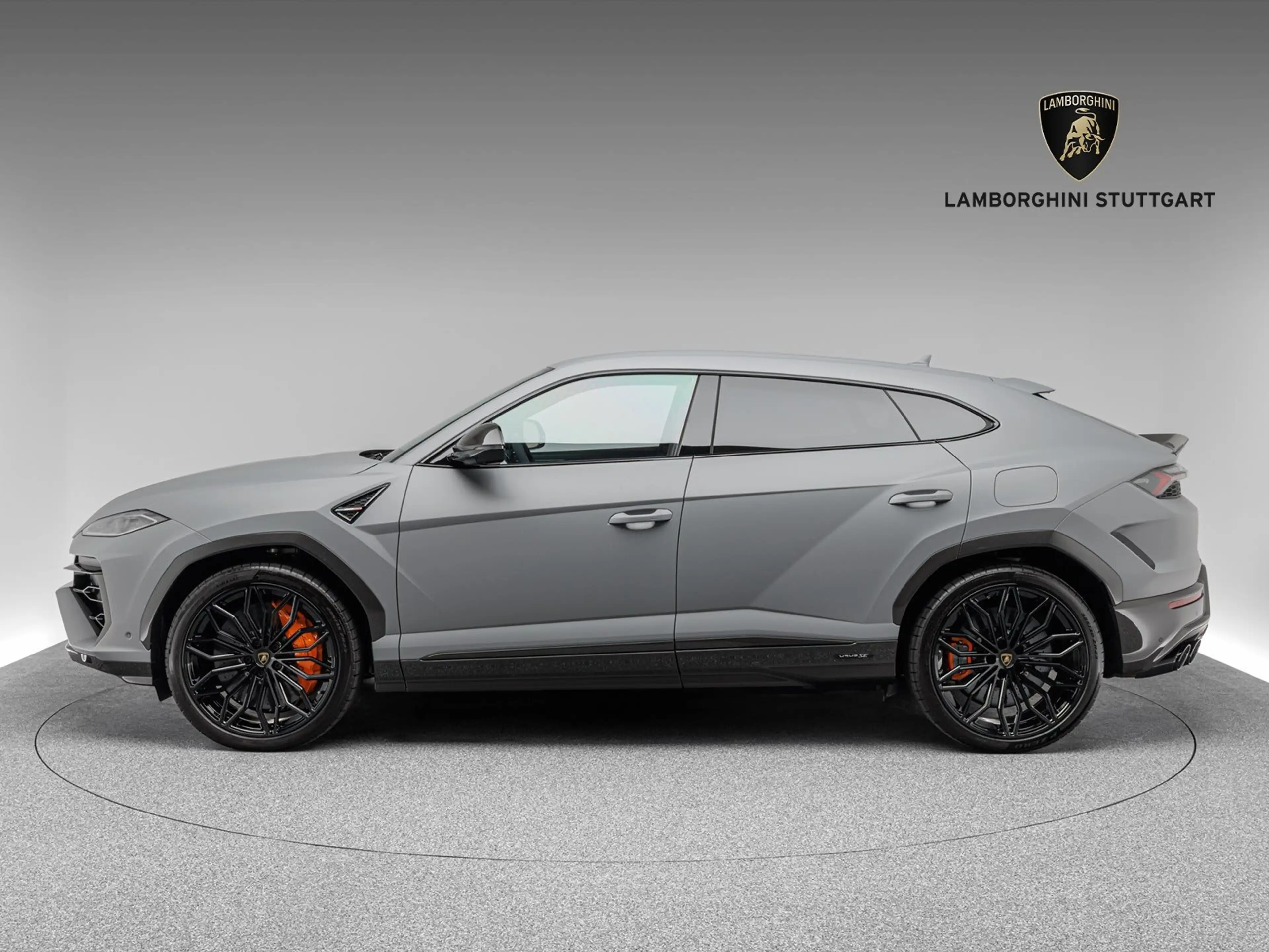 Lamborghini Urus SE/Carbon Exterior Paket/Grigio China — photo 3
