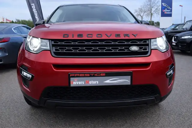 Land Rover Discovery Sport view 8