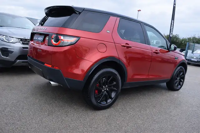 Land Rover Discovery Sport view 9