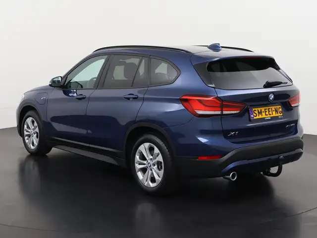 BMW X1 view 8