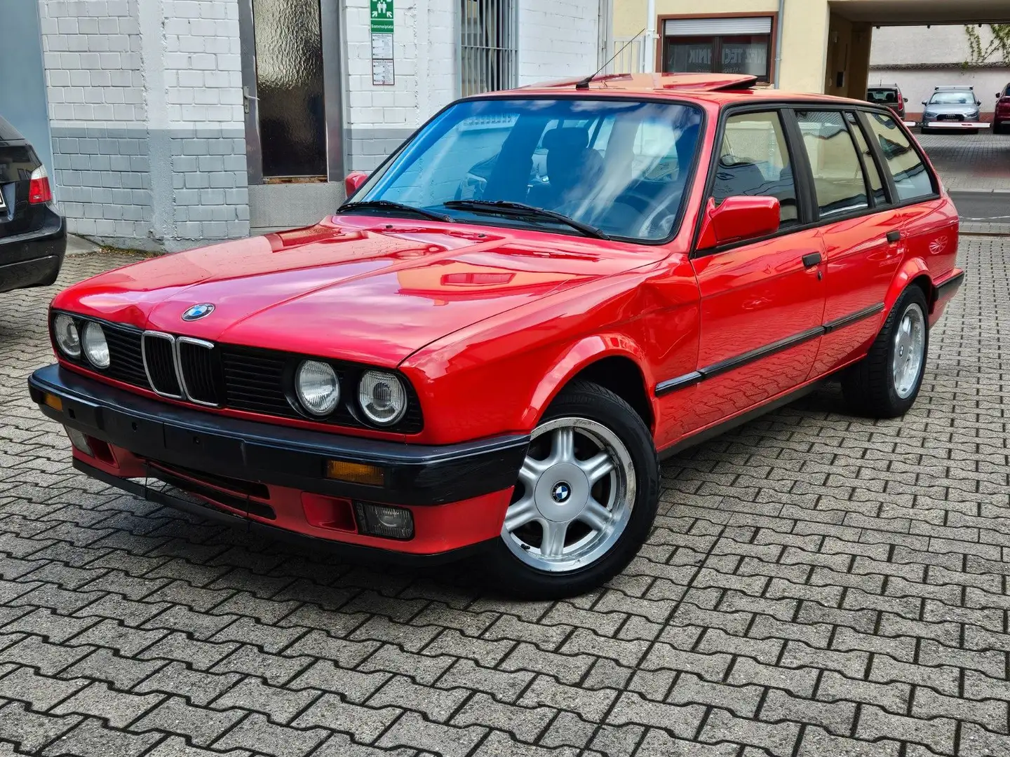 BMW 318 i touring Servo/Klima/Automatik/Schiebedach Czerwony - 1