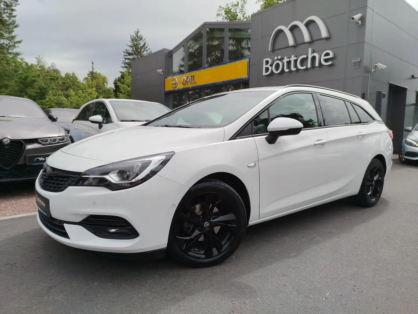 Opel Astra ST Ultimate BOSE*SCHIEBEDACH*ALCANTARA Wit - 2