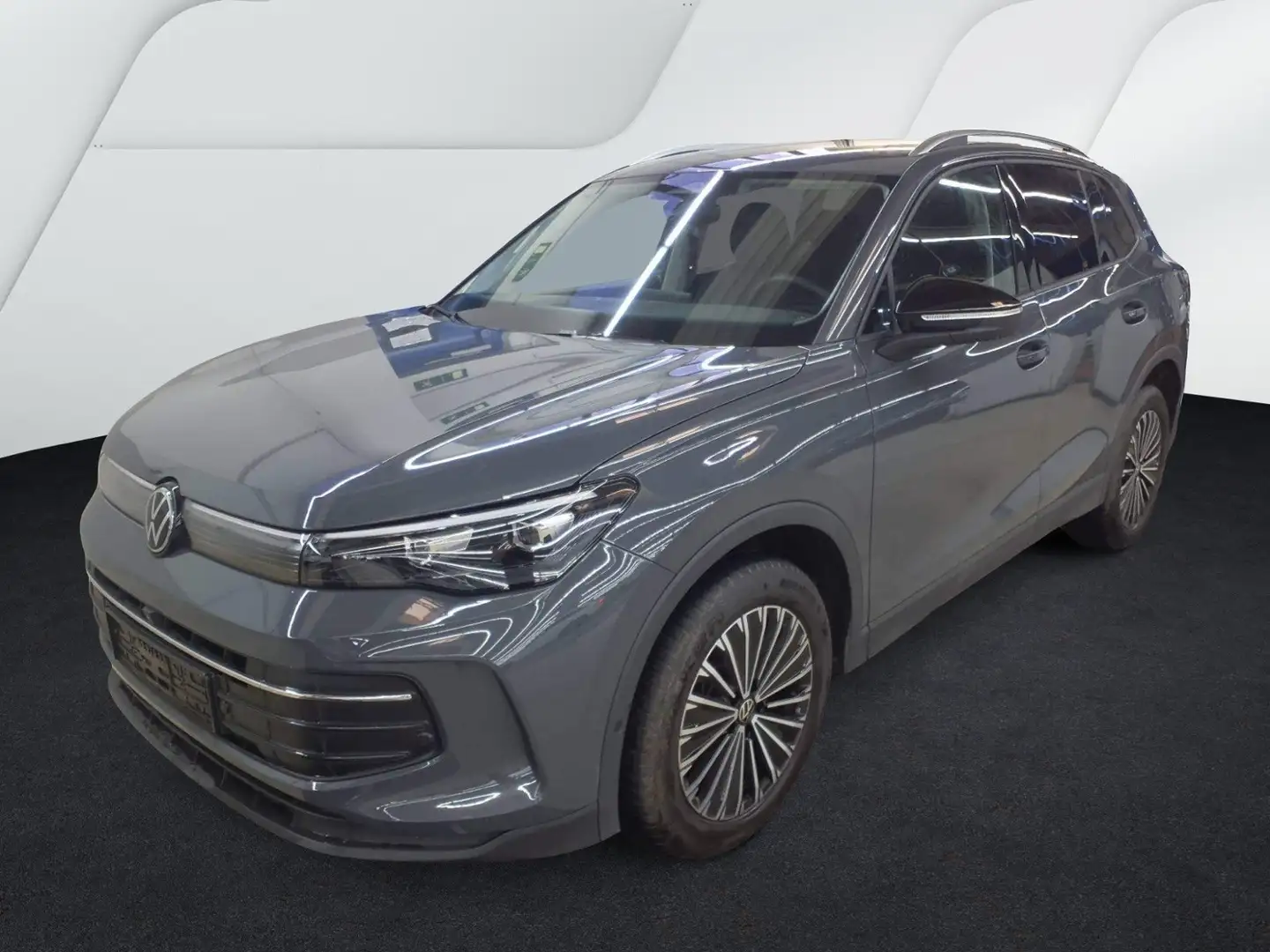 Volkswagen Tiguan 1.5 eTSI DSG GOAL +AHK +360° +LED +ACC +VIRTUAL + Gris - 2