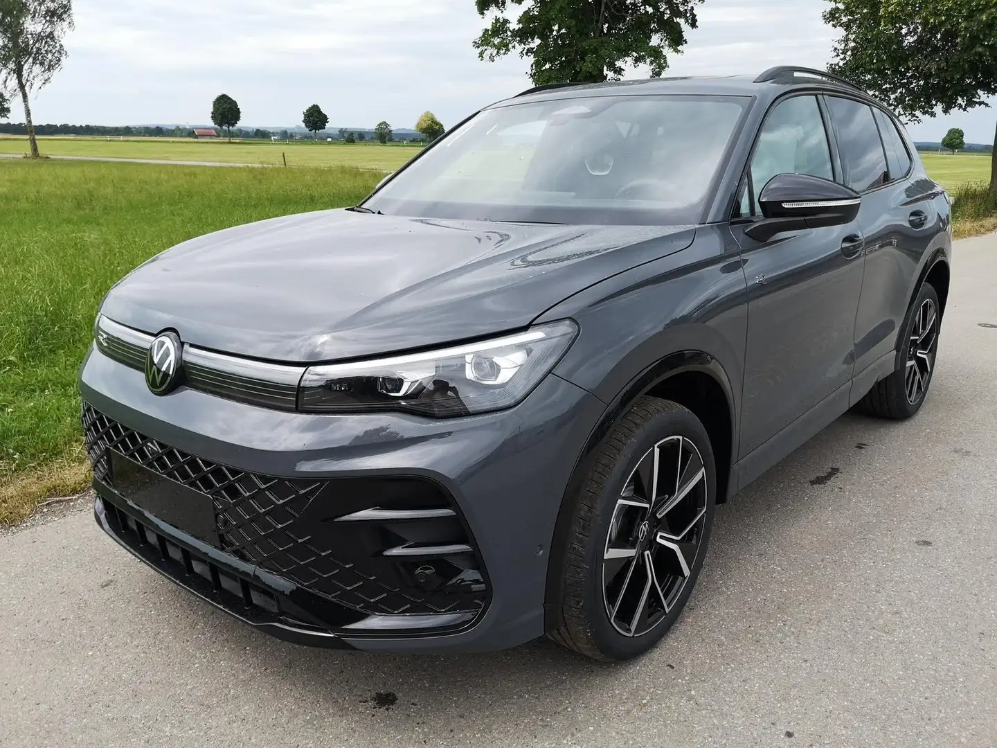 Volkswagen Tiguan 2.0 TDI 142 kW 4Motion R-Line DSG ABT Head Up M... Grau - 1