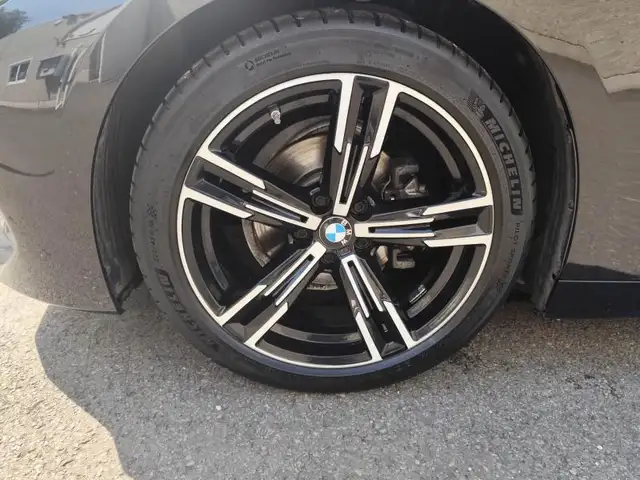 BMW M view 8