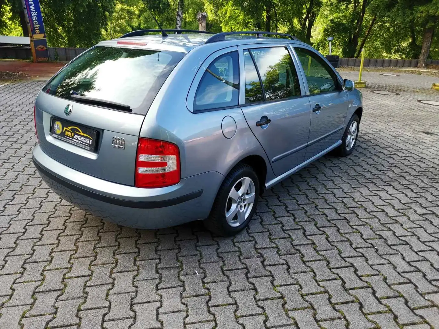Skoda Fabia Extra Klima wenig Km 63000,Preis inkl Neu Tüv Gris - 2
