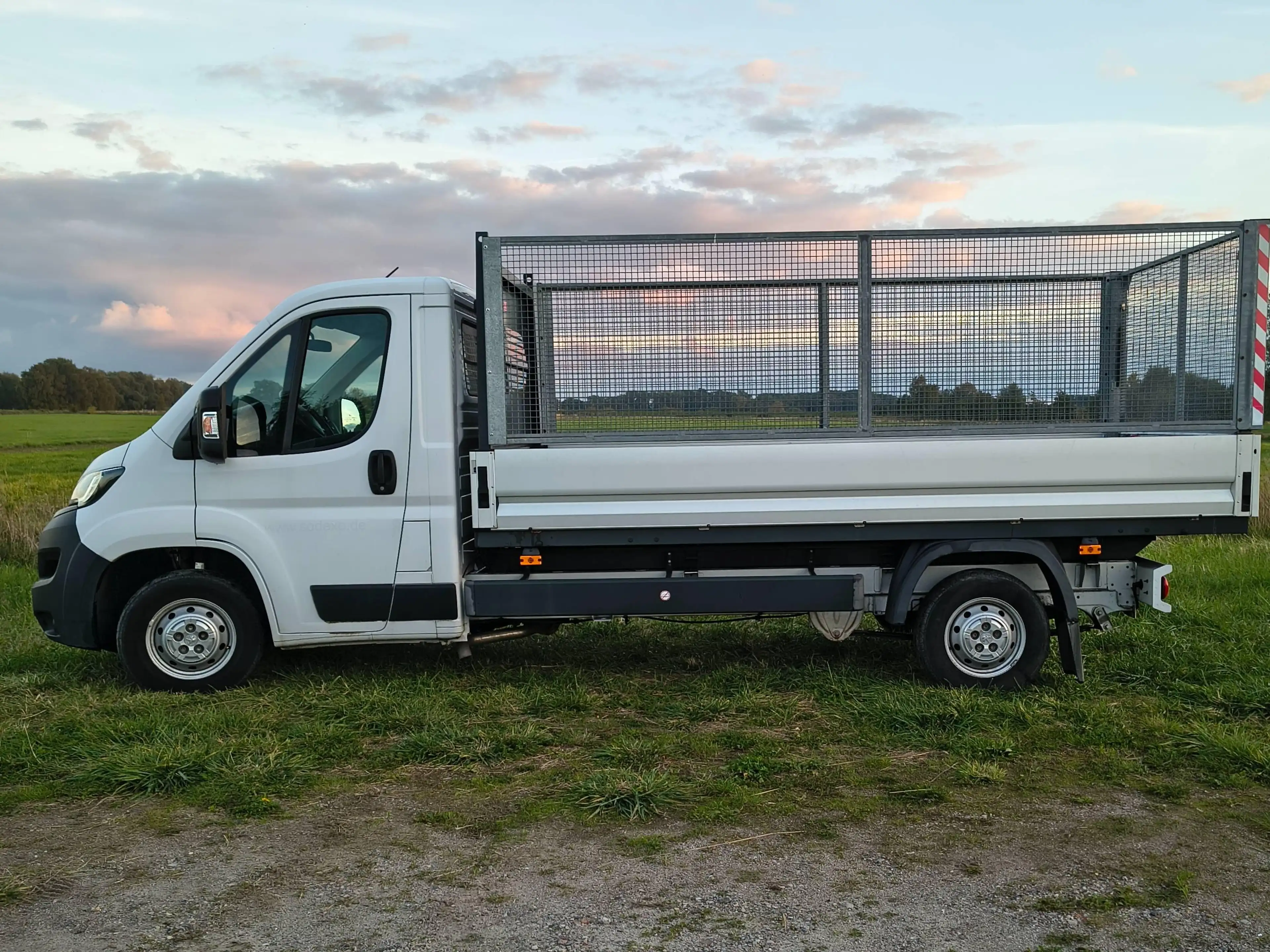 Peugeot Boxer 333 L3 BlueHDi 140 Stop — photo 2