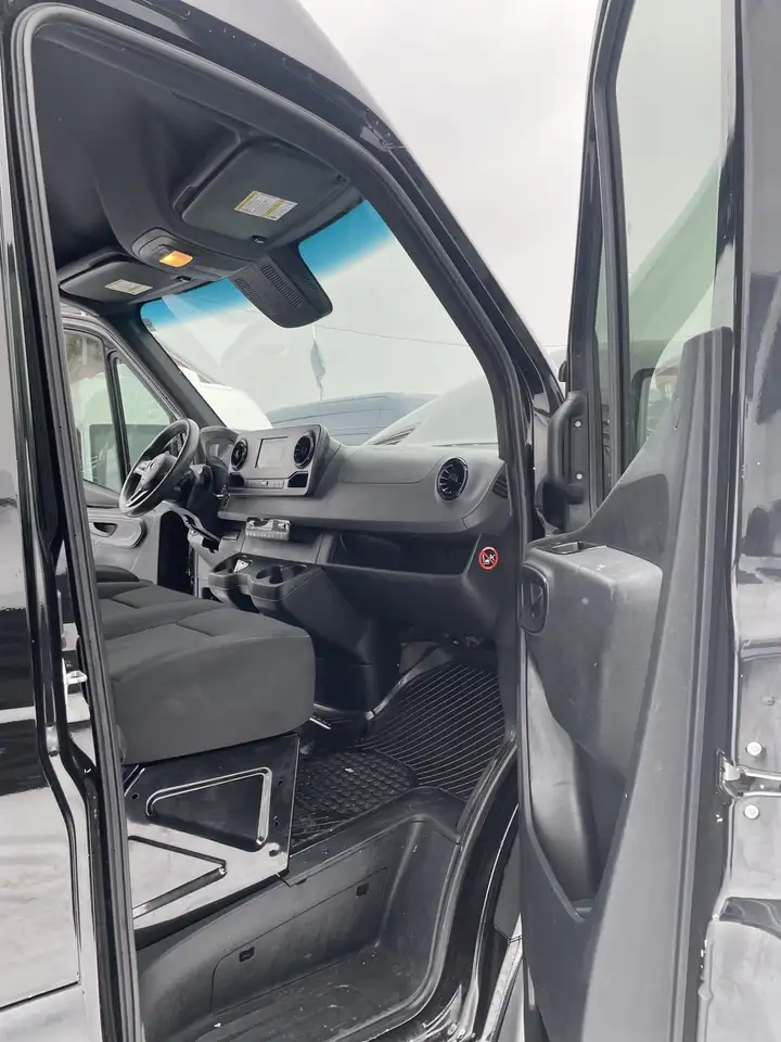 Mercedes-Benz Sprinter снимка Mercedes-Benz Sprinter