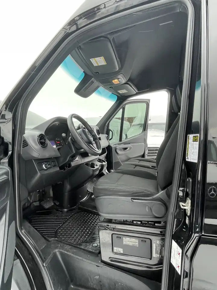 Mercedes-Benz Sprinter снимка Mercedes-Benz Sprinter