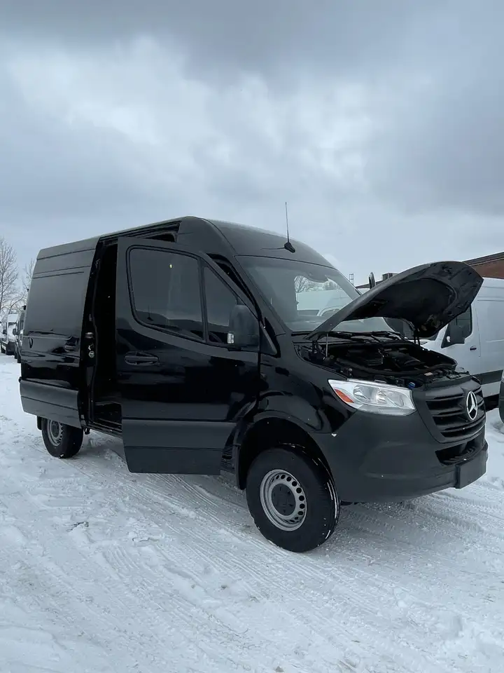 Mercedes-Benz Sprinter снимка Mercedes-Benz Sprinter