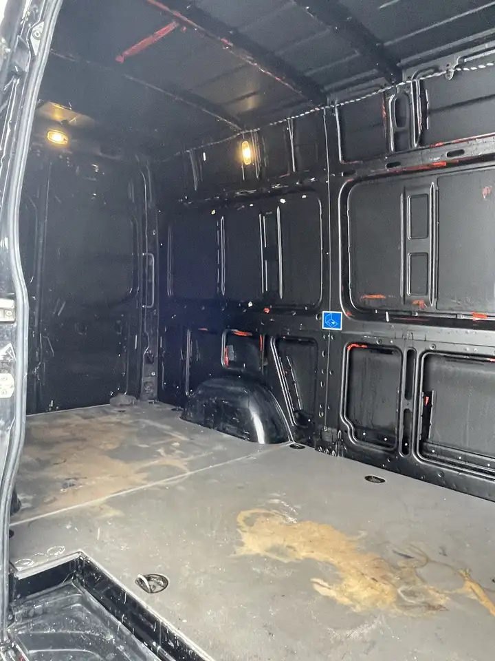 Mercedes-Benz Sprinter снимка Mercedes-Benz Sprinter
