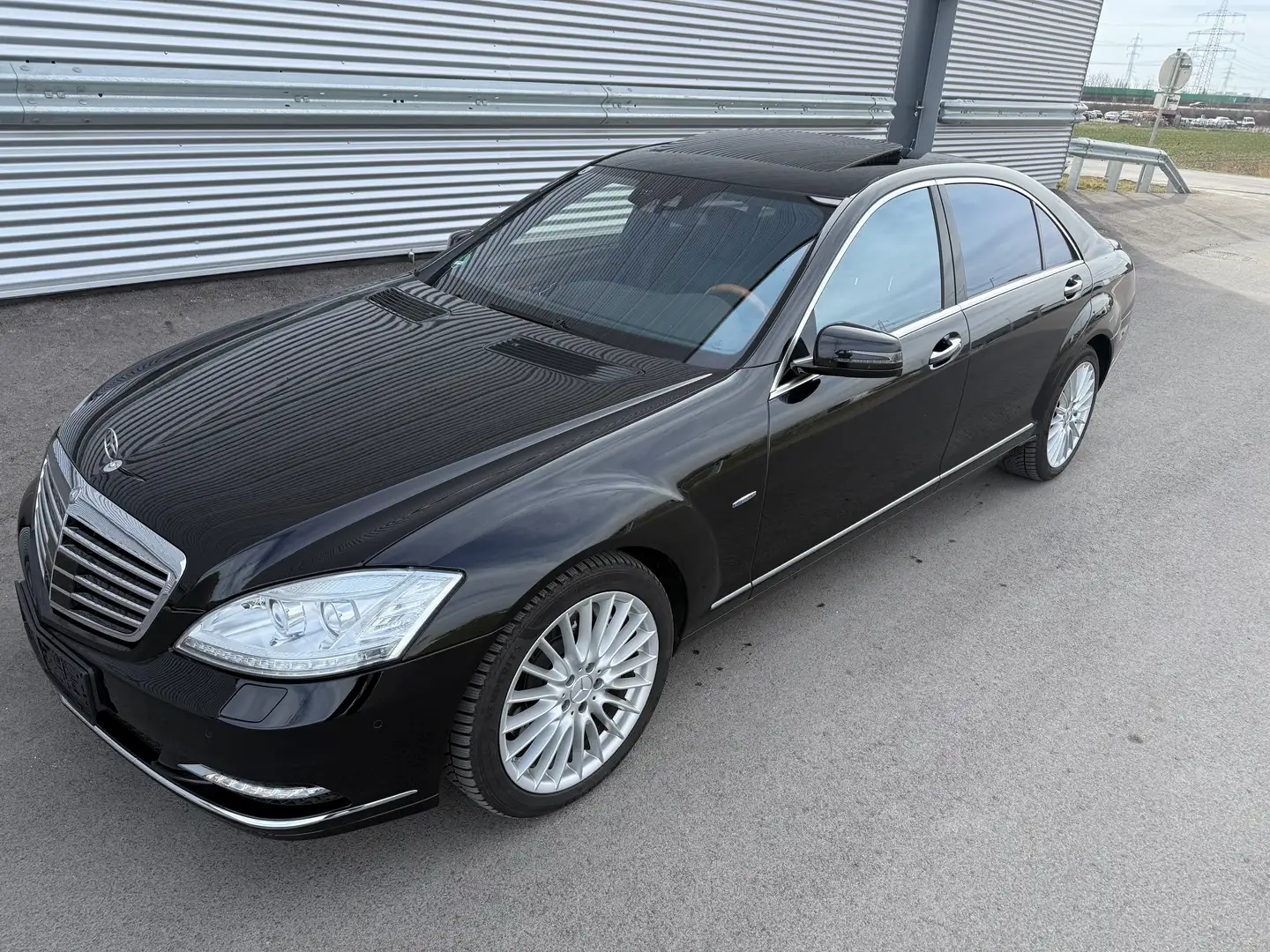 Mercedes-Benz S 500 CGI Lang 4MATIC Aut. ID:84 Schwarz - 1